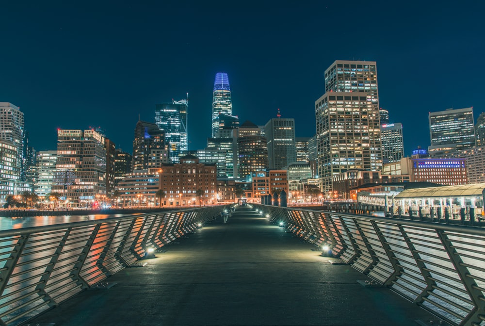 Una ciudad de noche