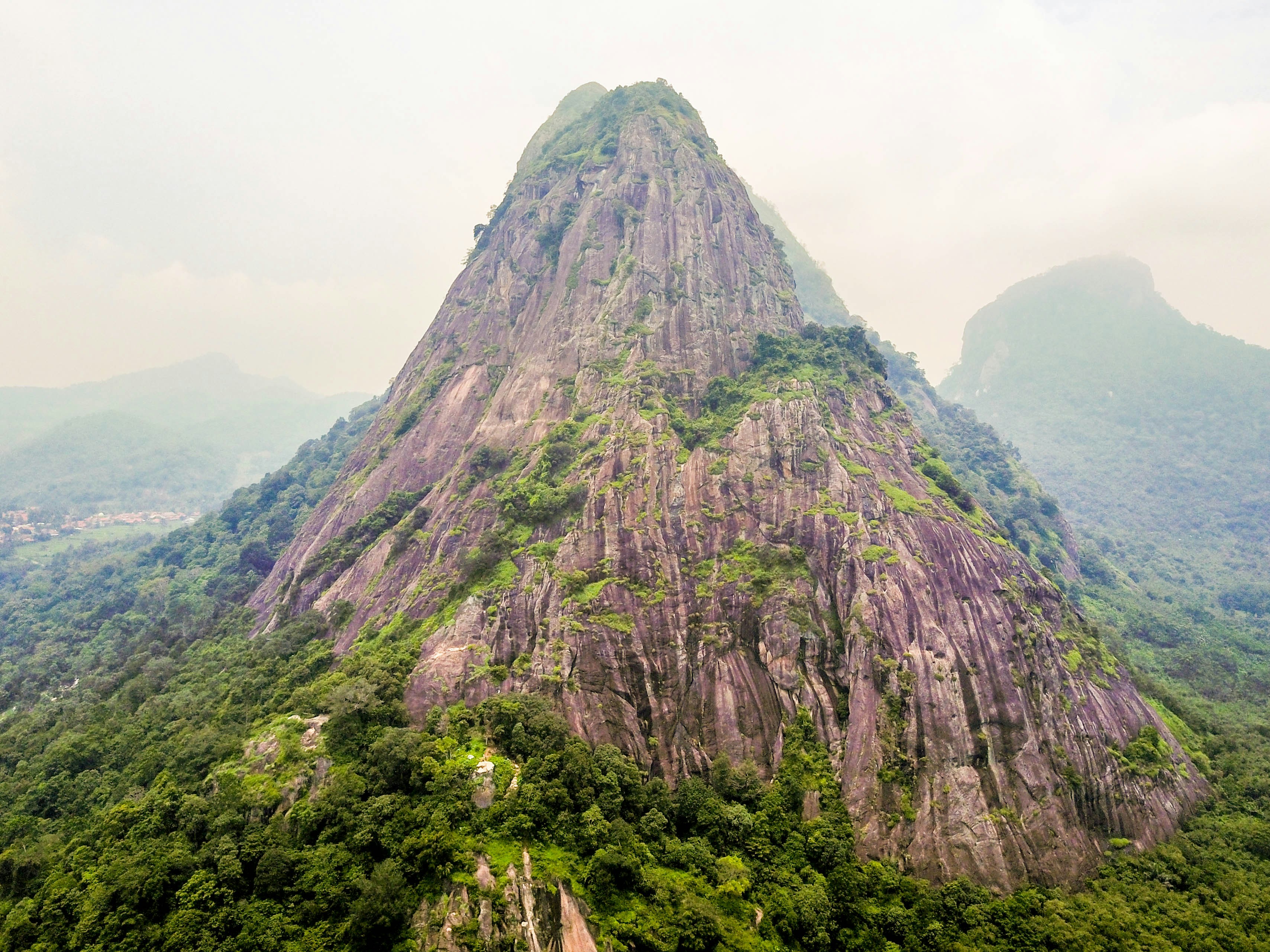 Photo by fadhelrabbani