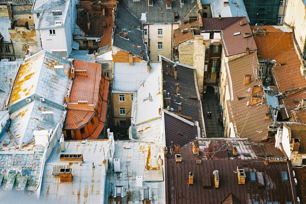 a group of buildings with graffiti