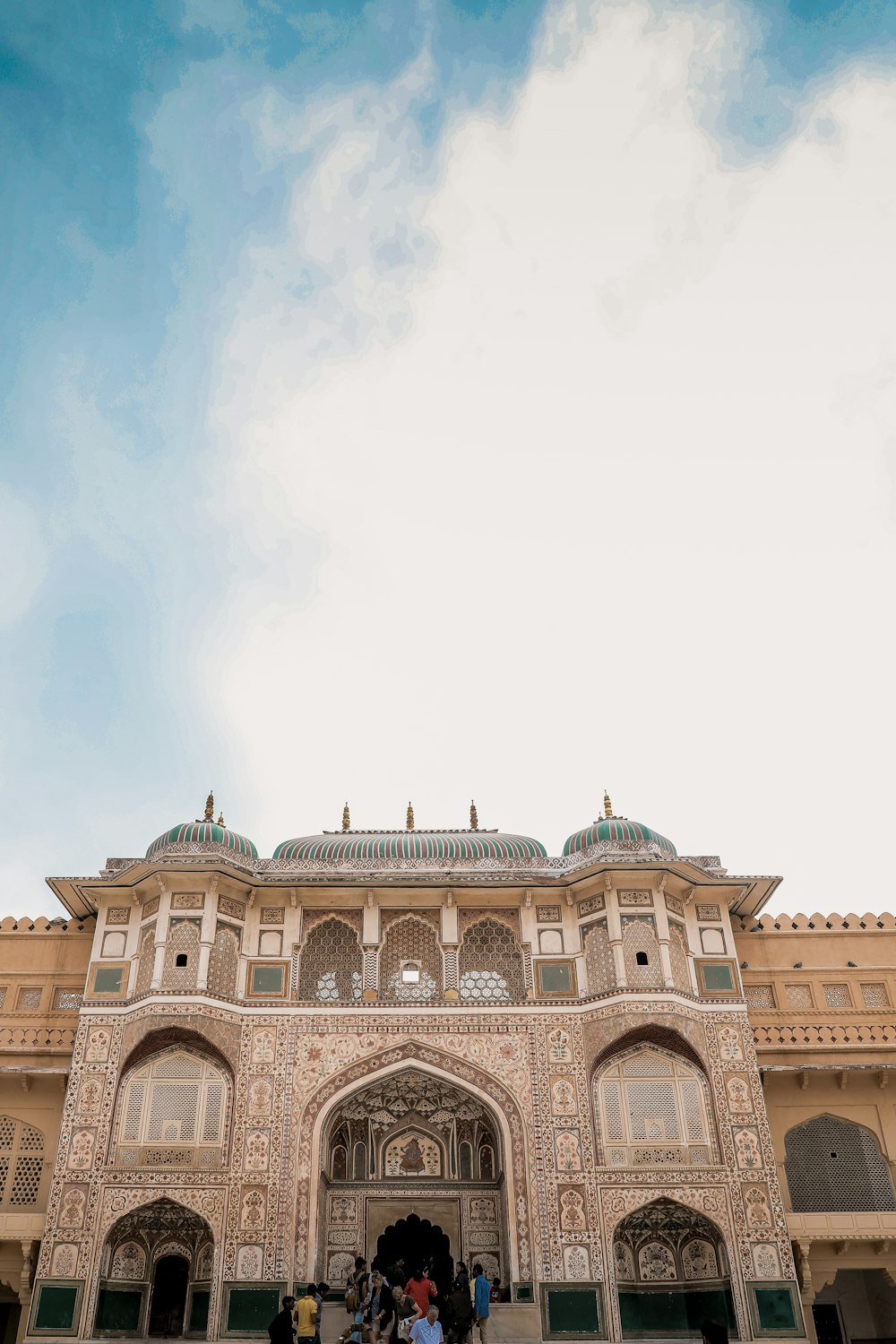 a large building with many arches