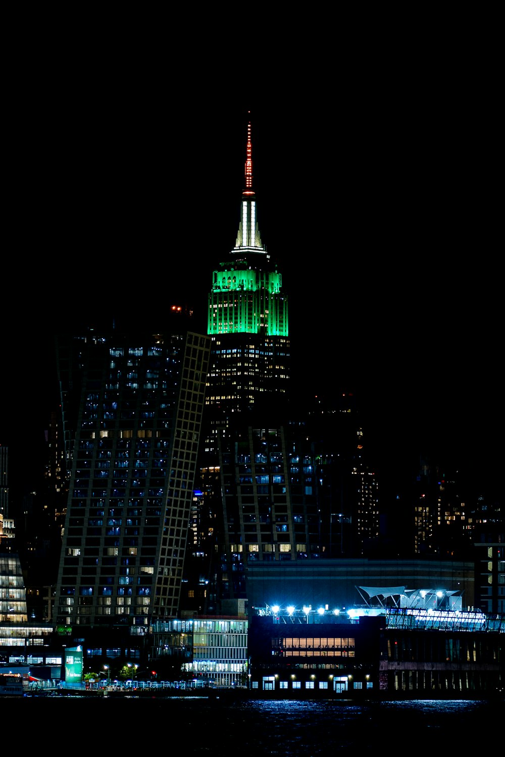 Empire State Building skyline at night