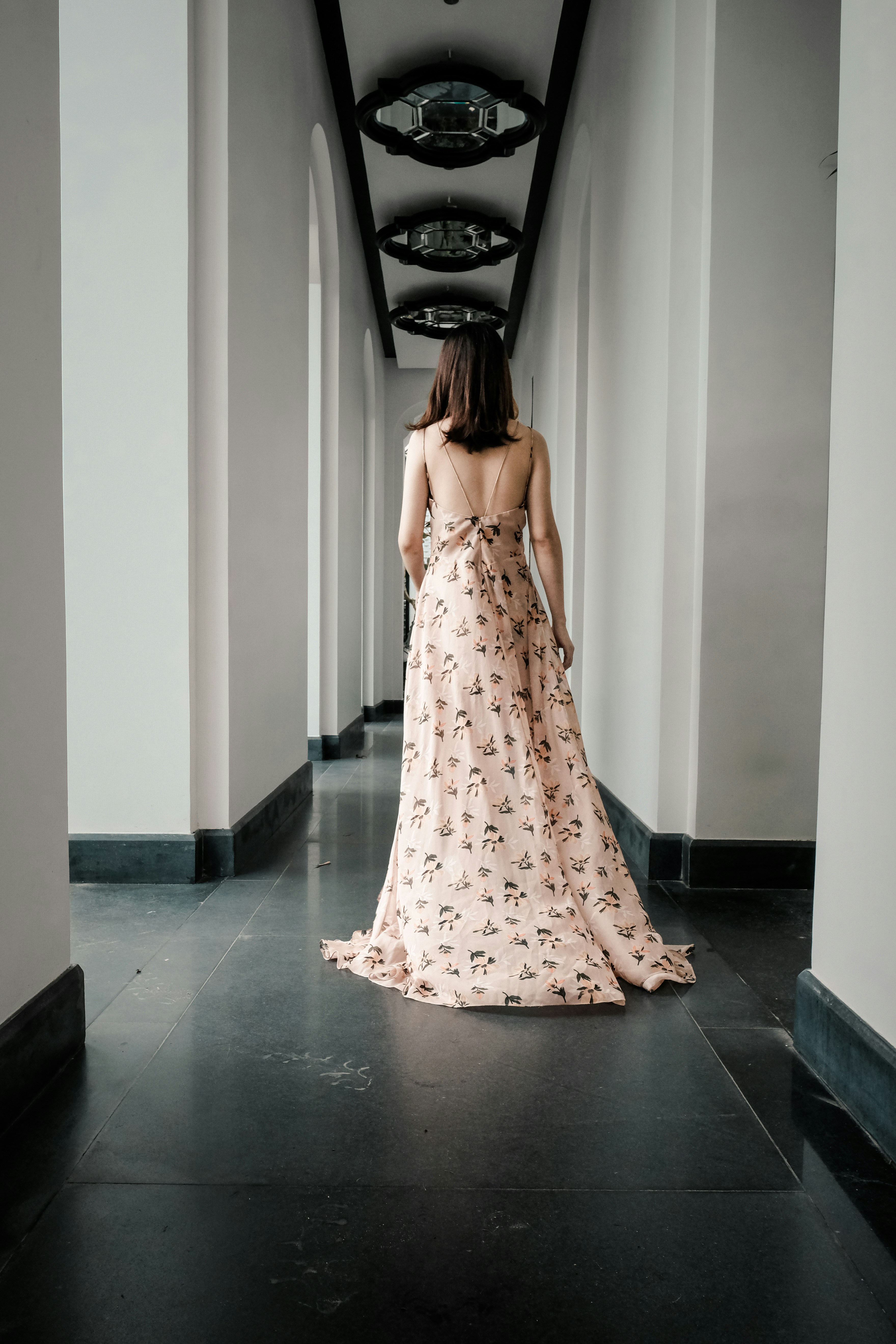 una persona con un vestido