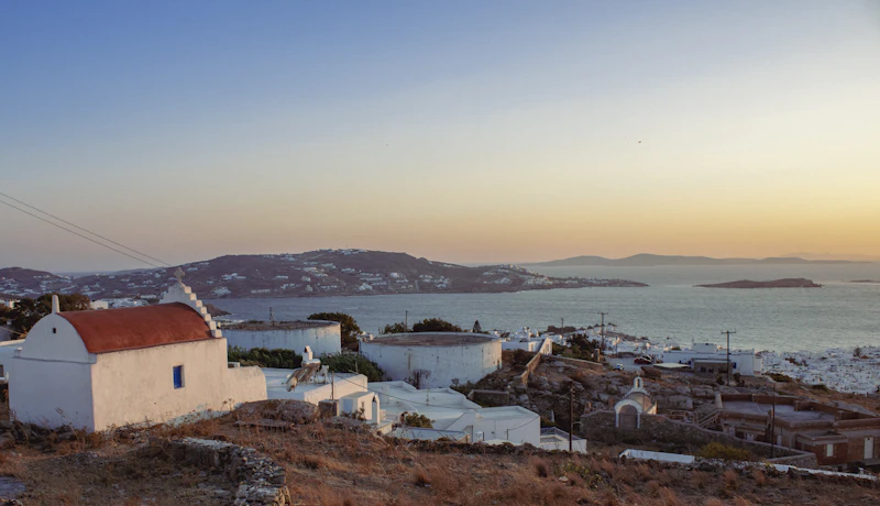 Best Nightlife in Mykonos: A Practical Guide to Going Out