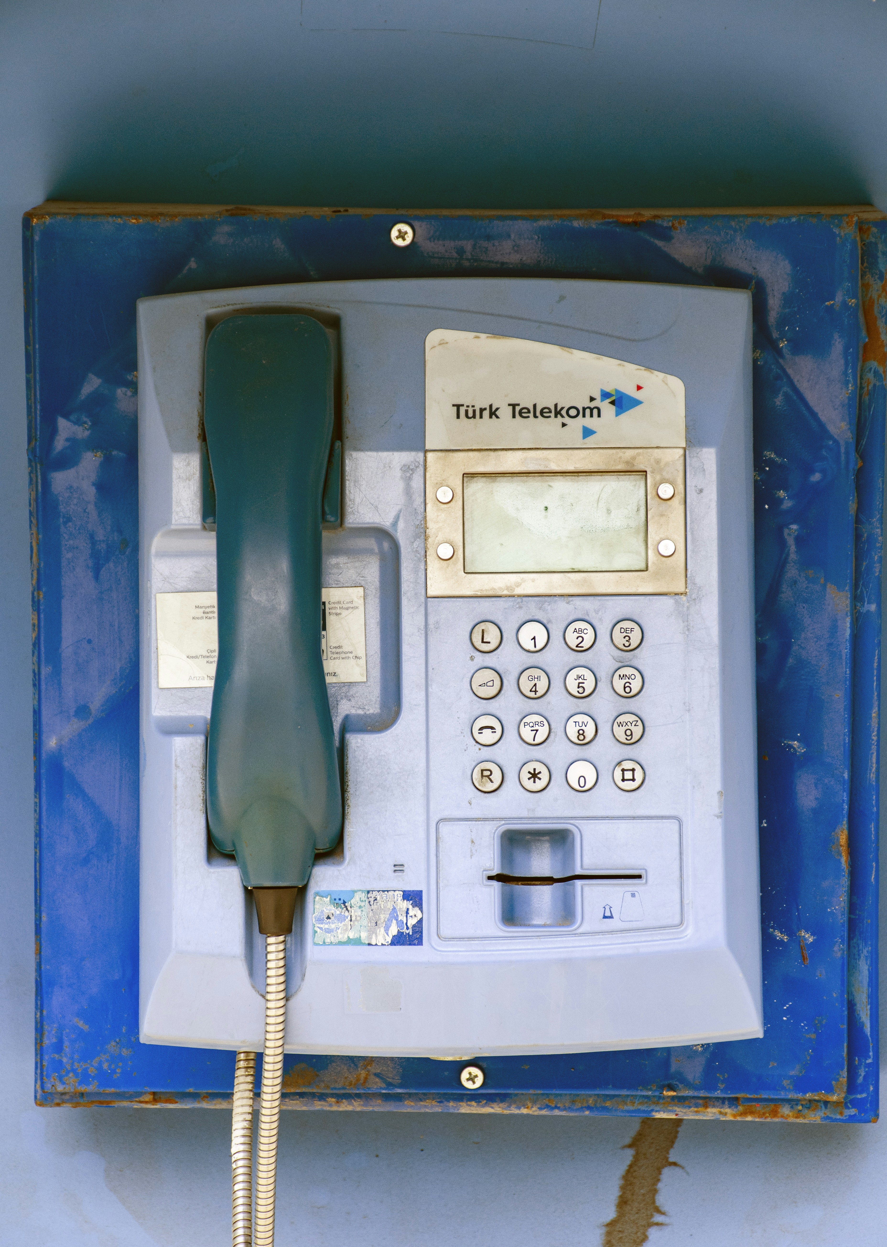 Electronics market for purchasing water pumps