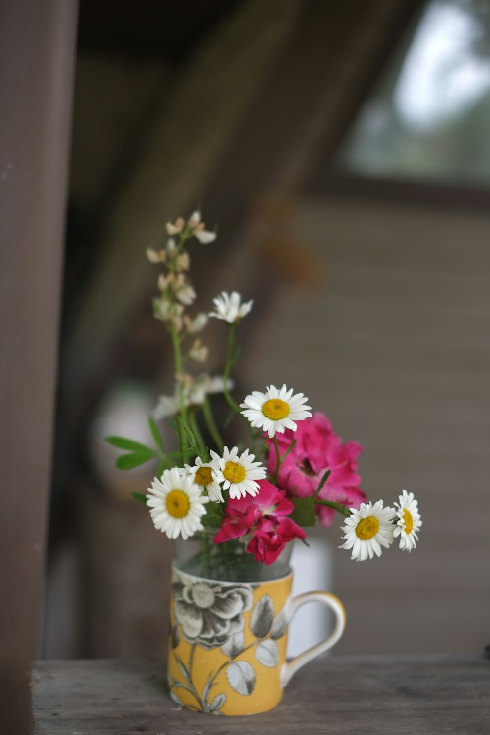 a vase with flowers