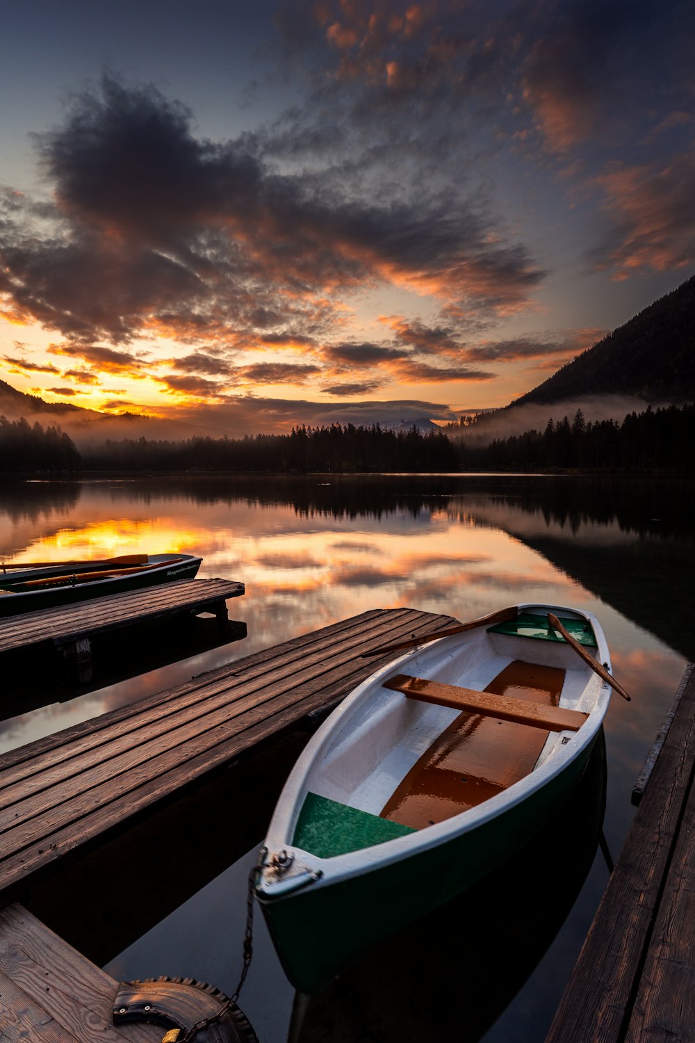 Un bateau sur l’eau