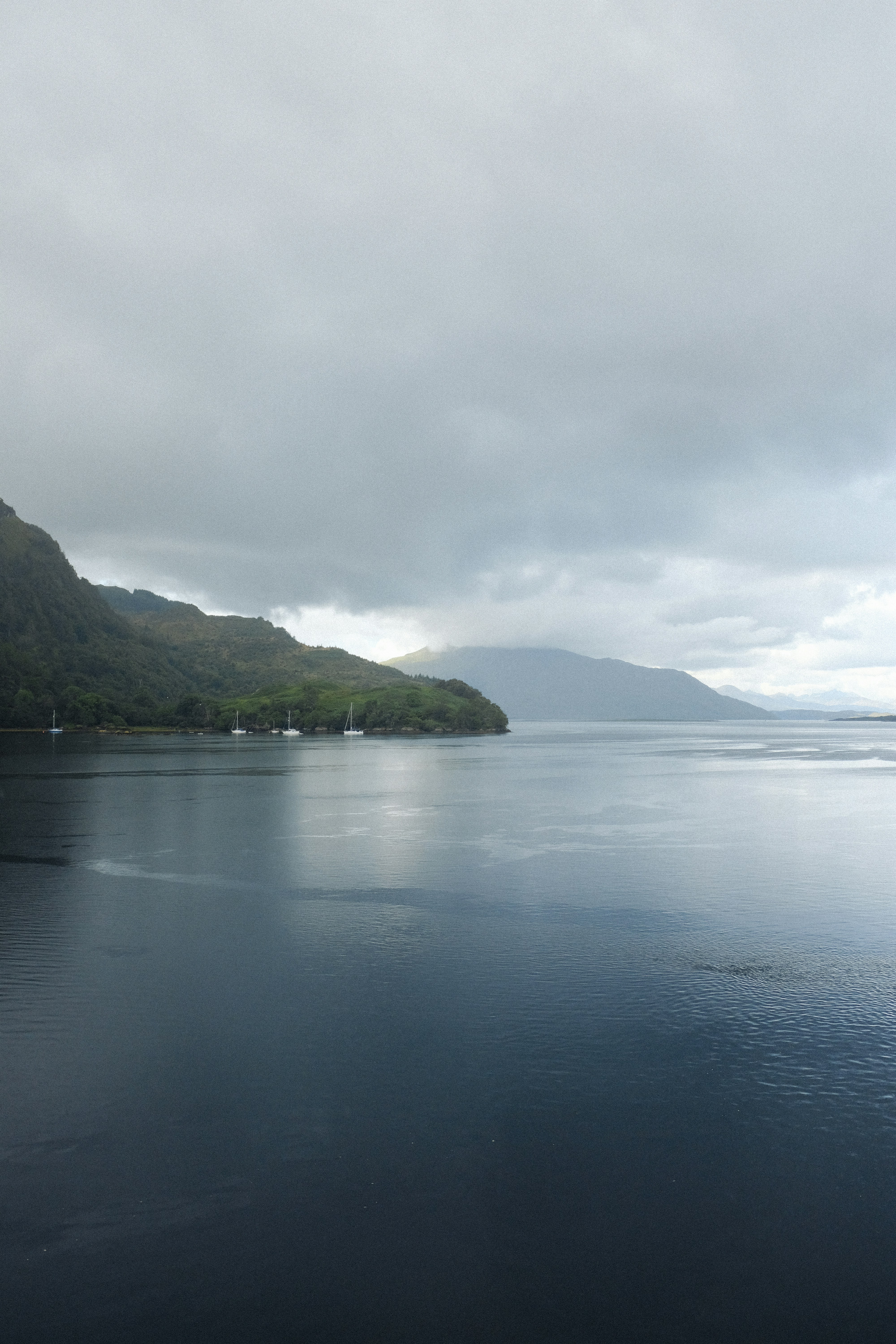 Photo by adrienolichon