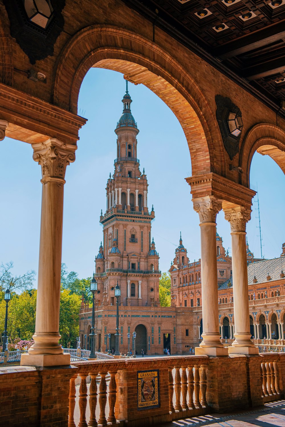 a tall building with pillars