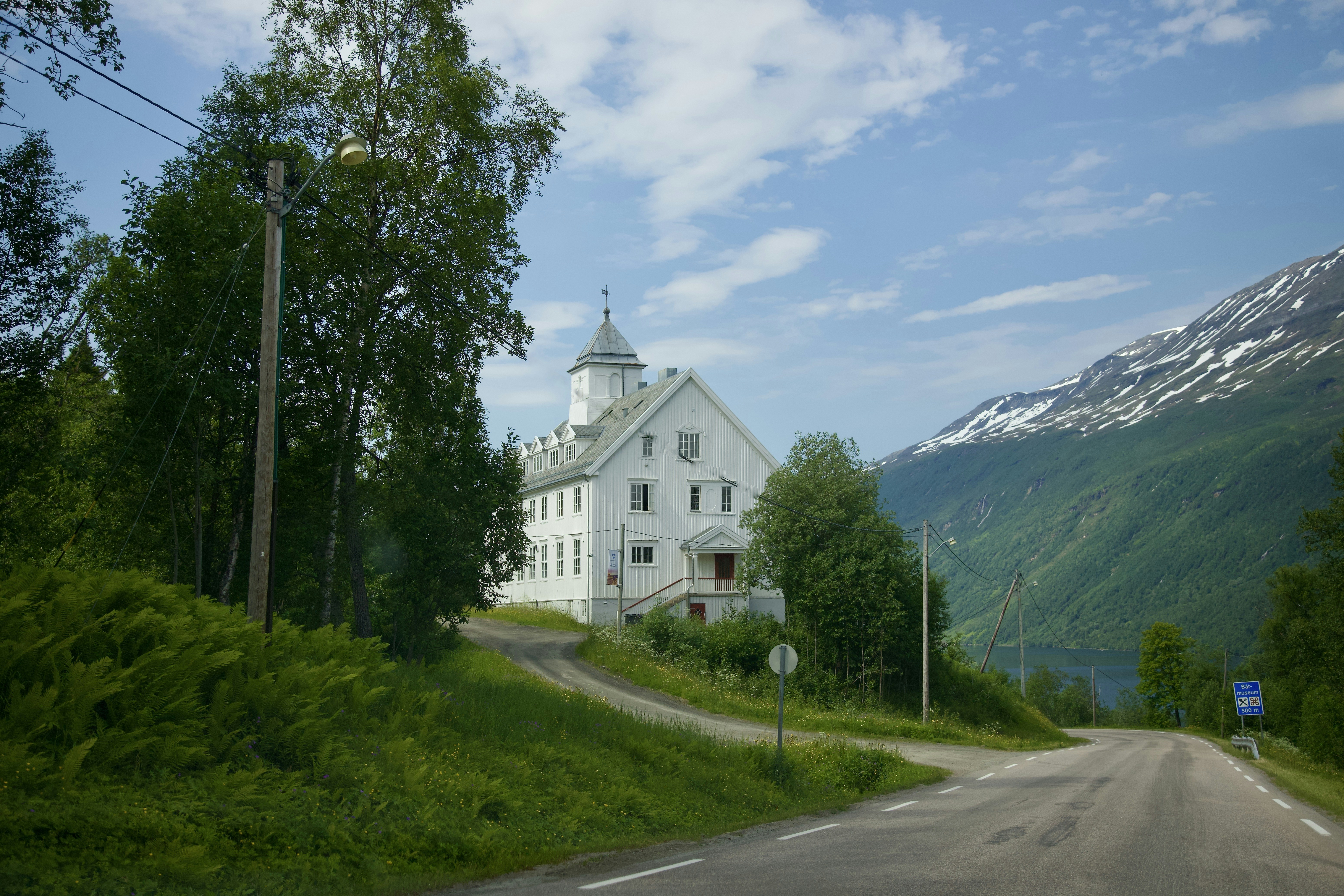 Photo by stockbirken
