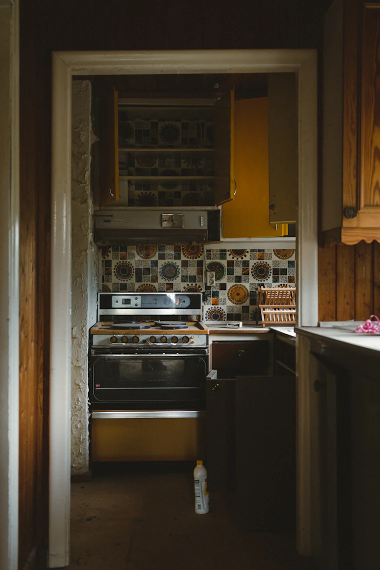 GE range and oven in a Reston, VA kitchen