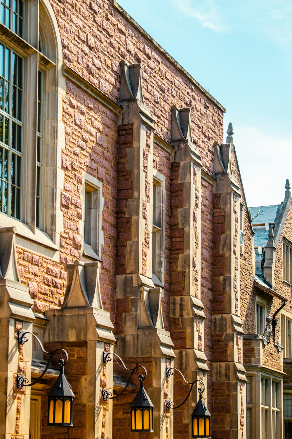 a building with many windows