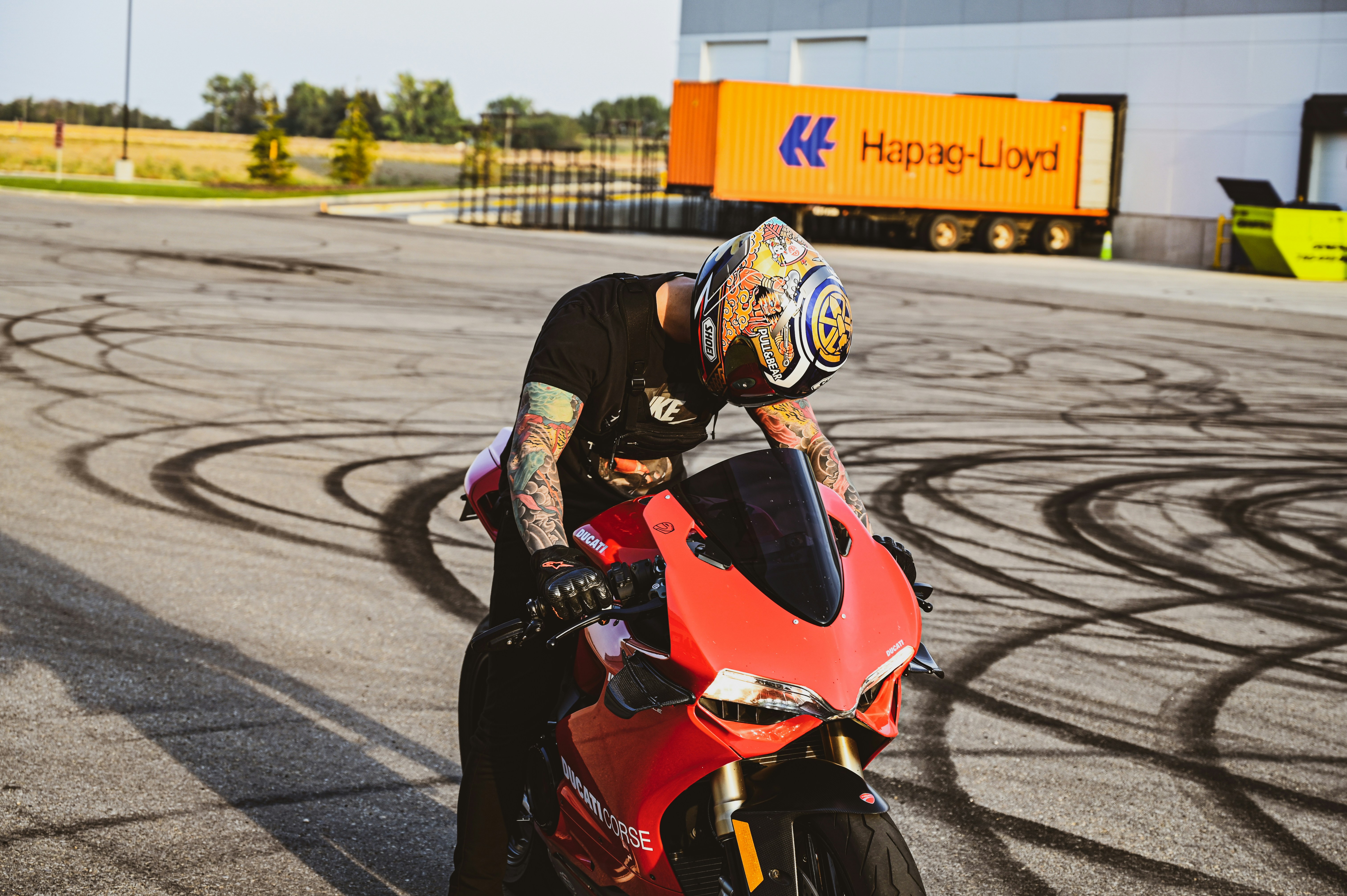 Photo by ronnzymoto