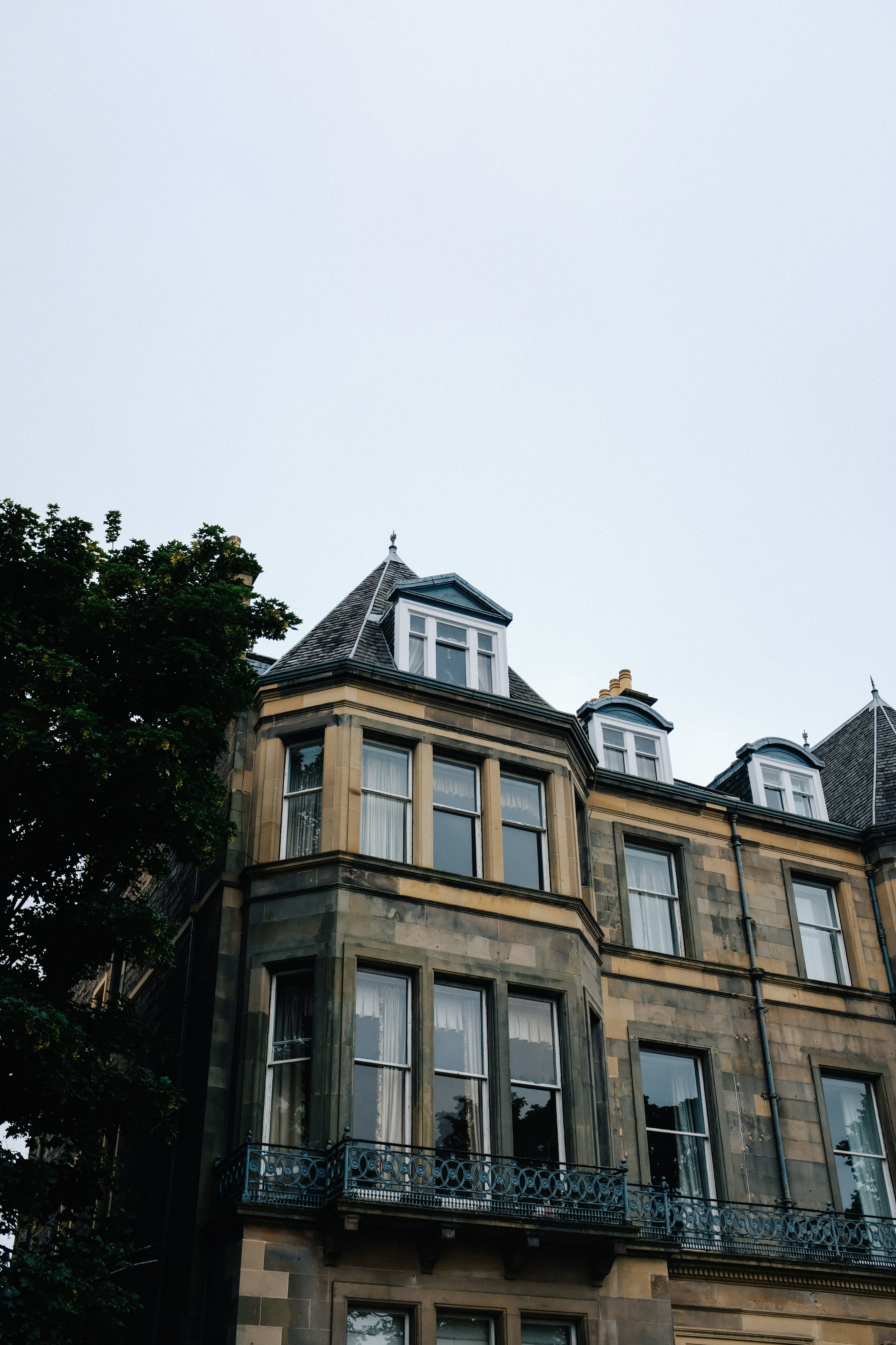 Photo by adrienolichon