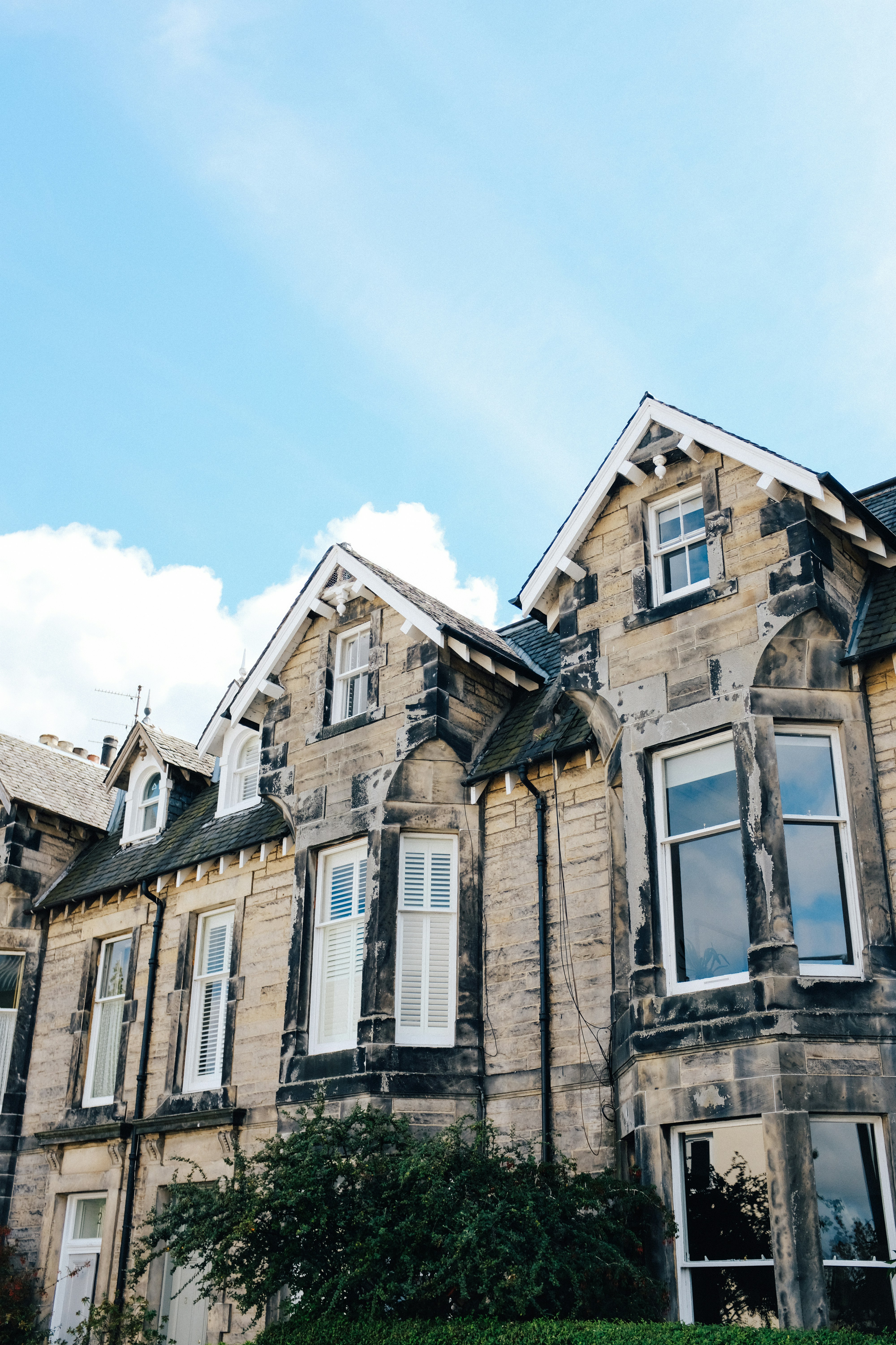 Photo by adrienolichon