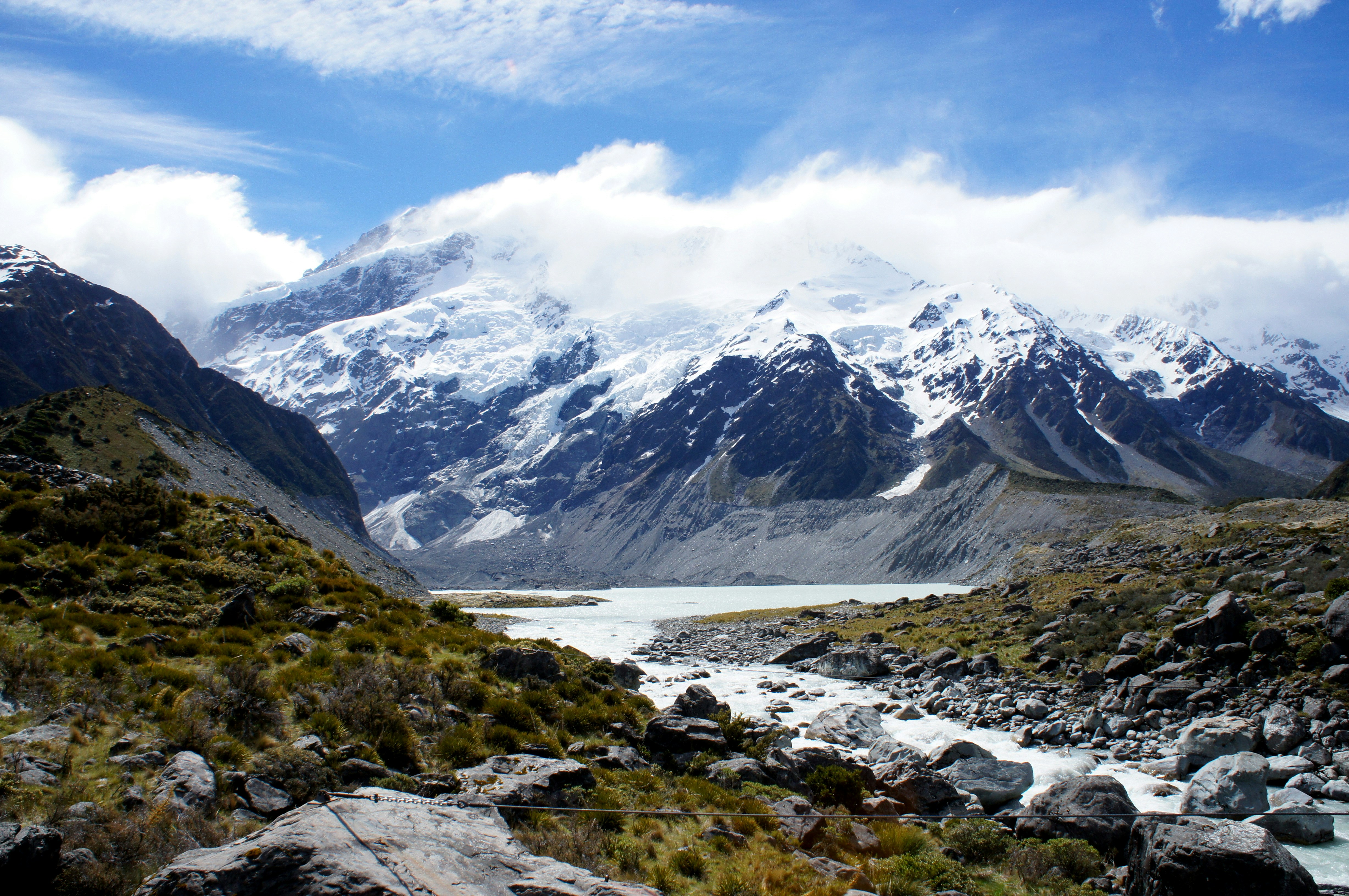 Best Hikes in the South Island of New Zealand - Top Trails, Difficulty Levels, and Practical Tips