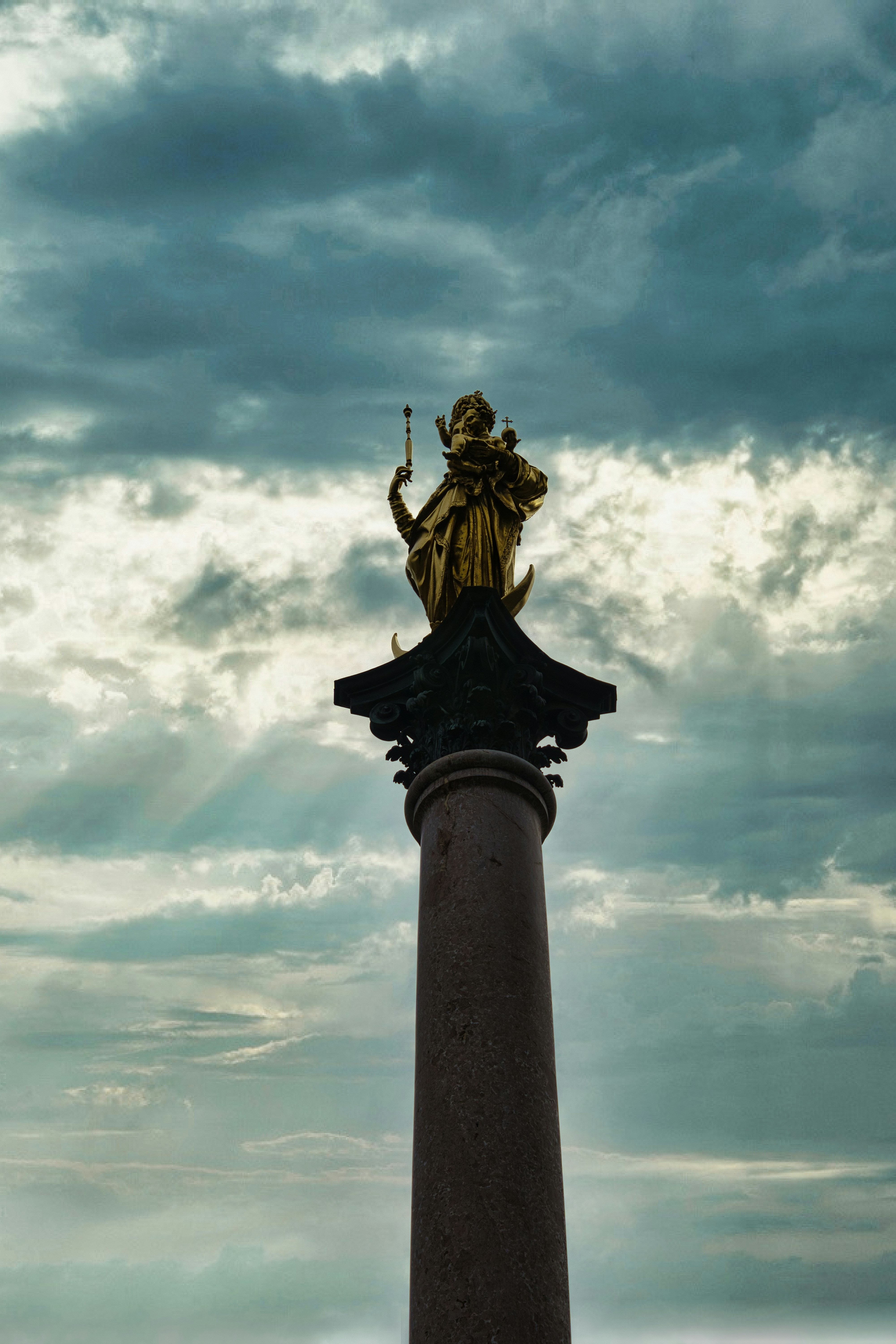 Photo by richyb_production