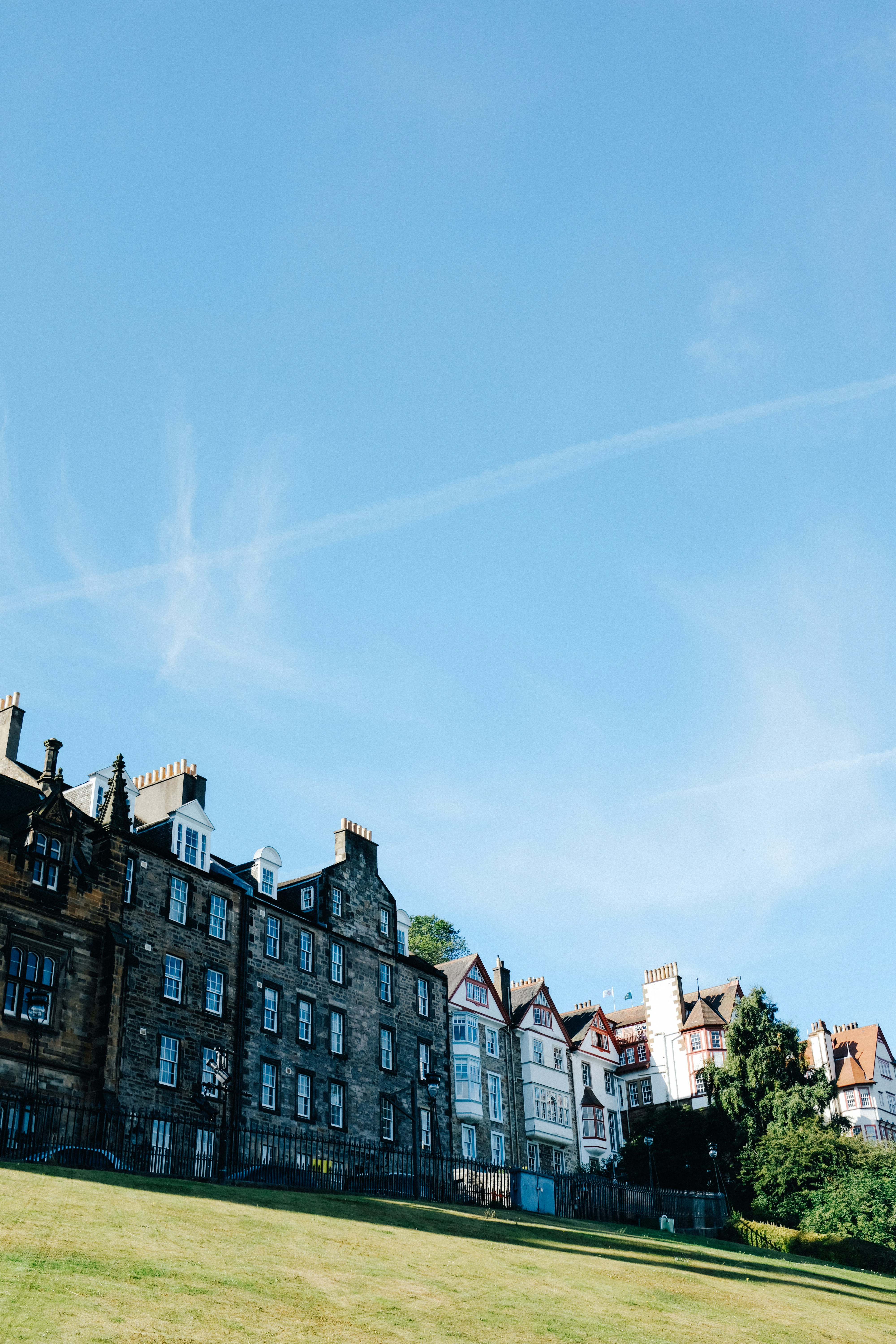 Photo by adrienolichon