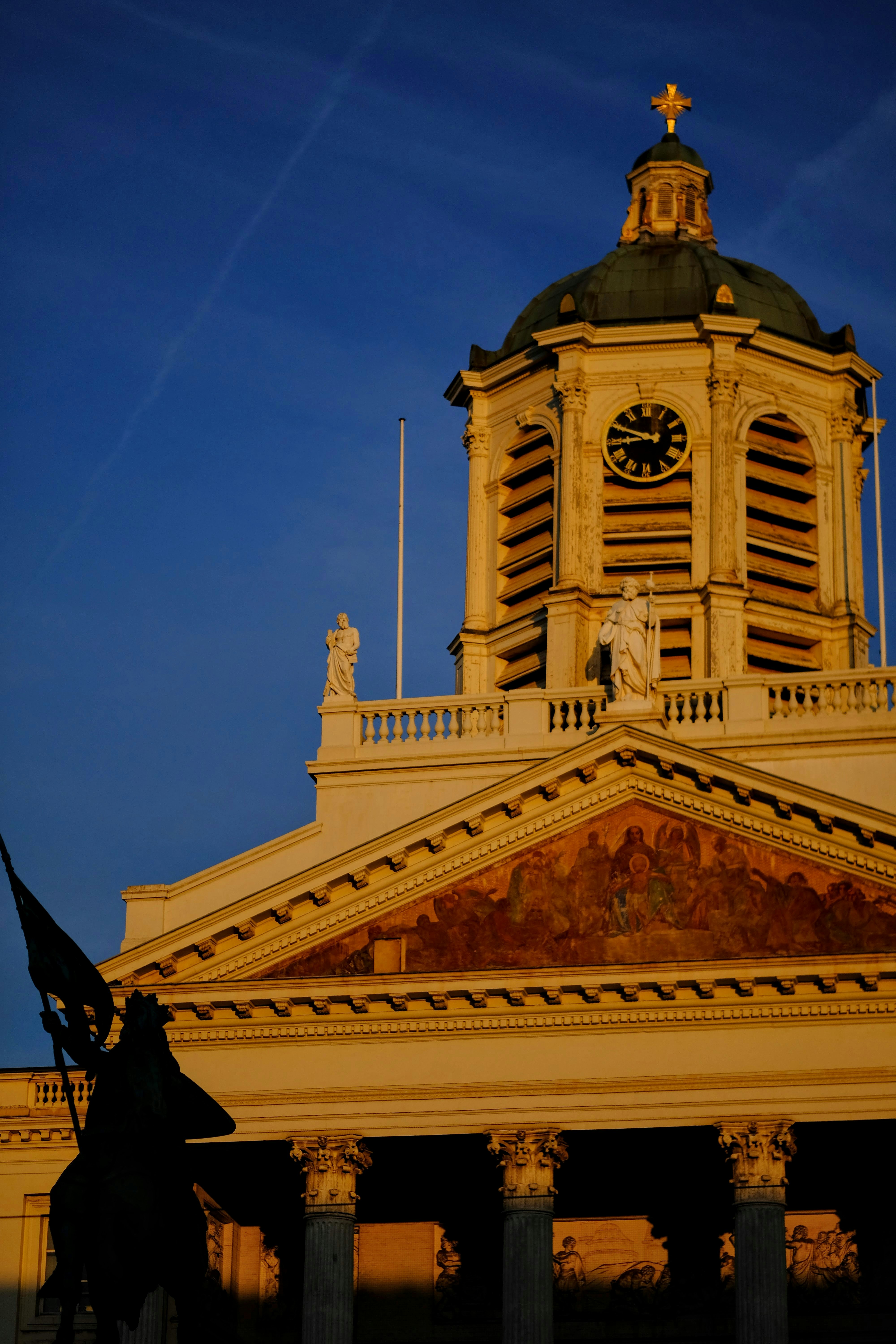 Photo by zaralazarov