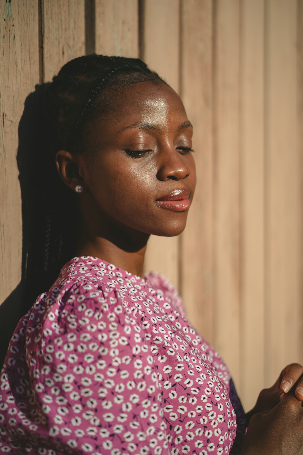 a person wearing a pink dress