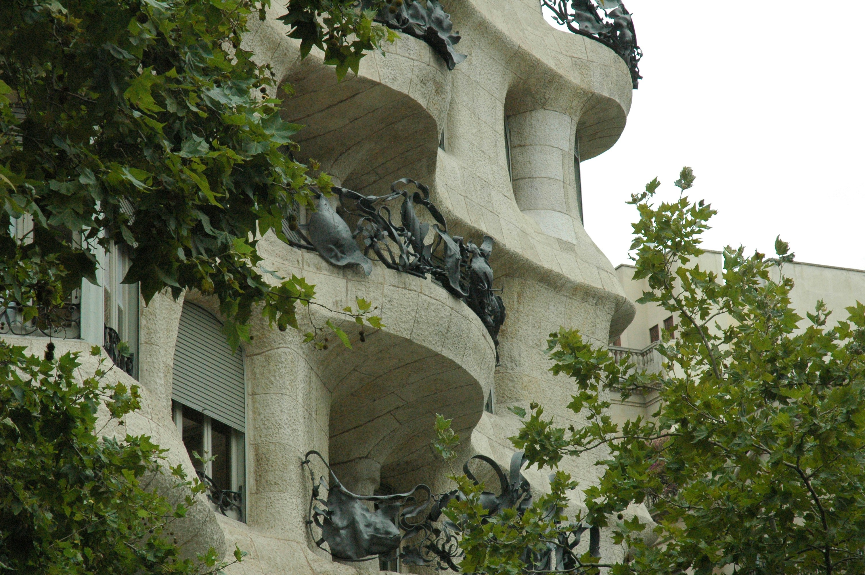 a stone building with statues