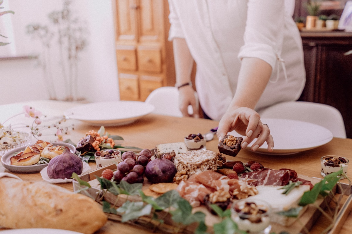 How Can I Make a Fun No-Cook Dinner With My 5-Year-Old