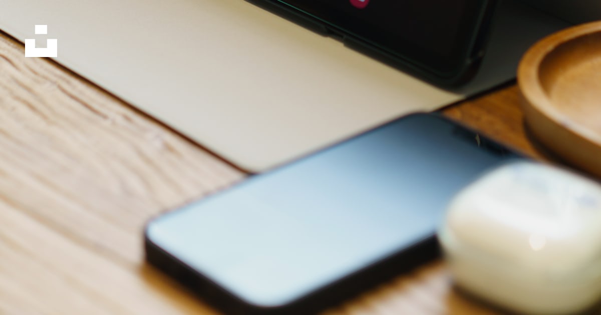 A black rectangular device with a screen photo – Free Tech Image on ...