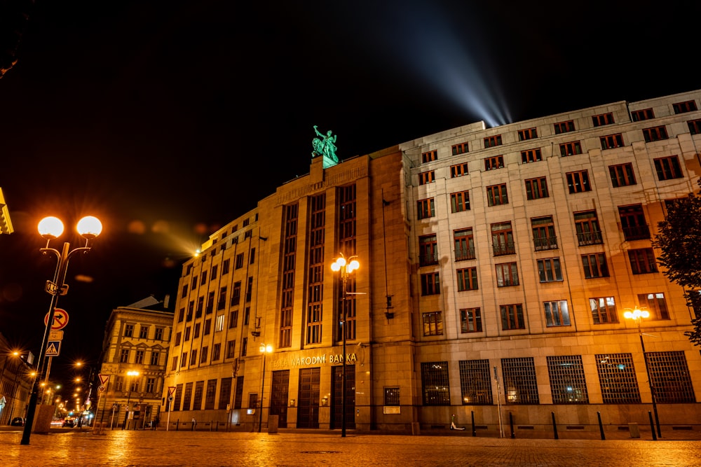 a large building with many windows