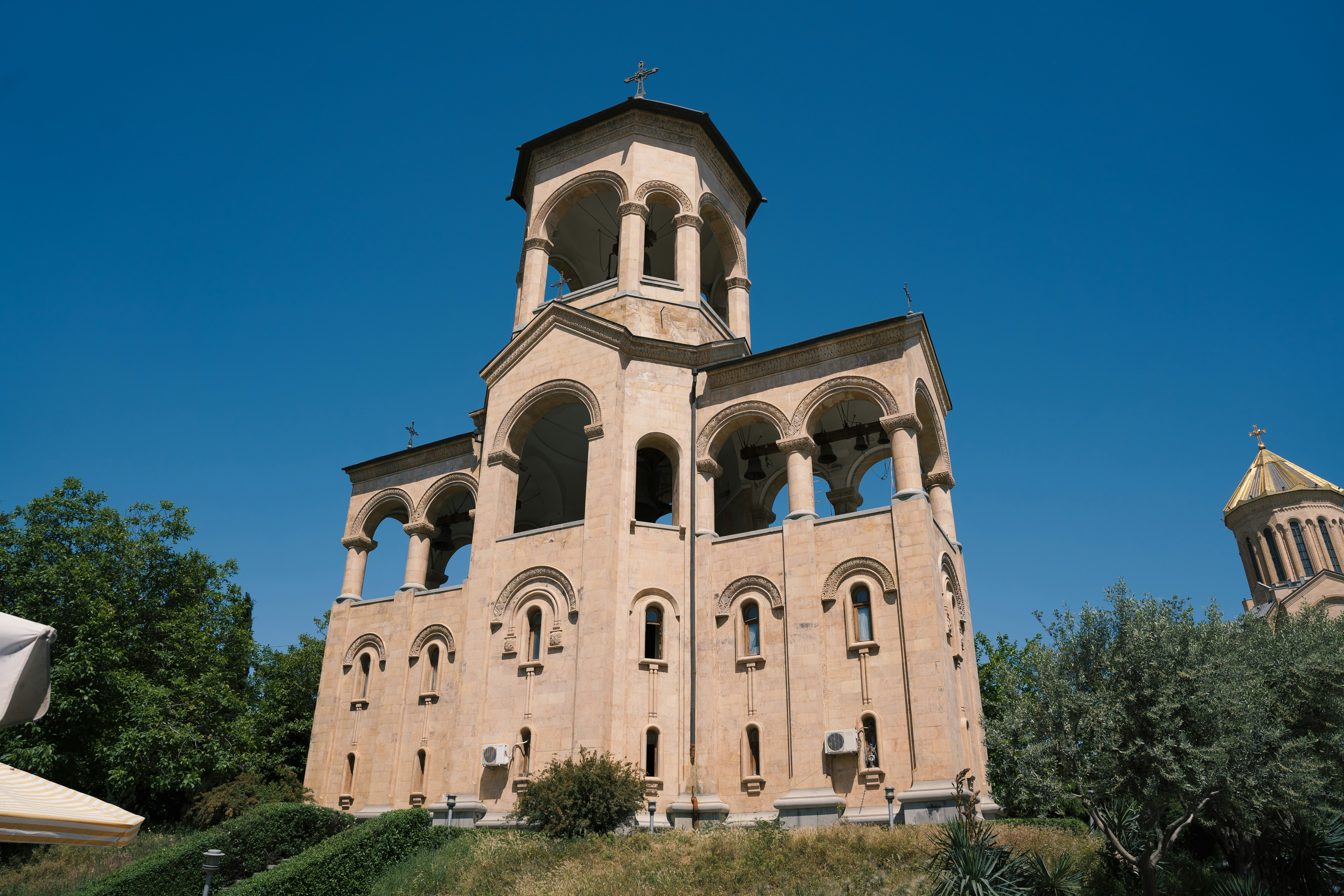 a large stone building