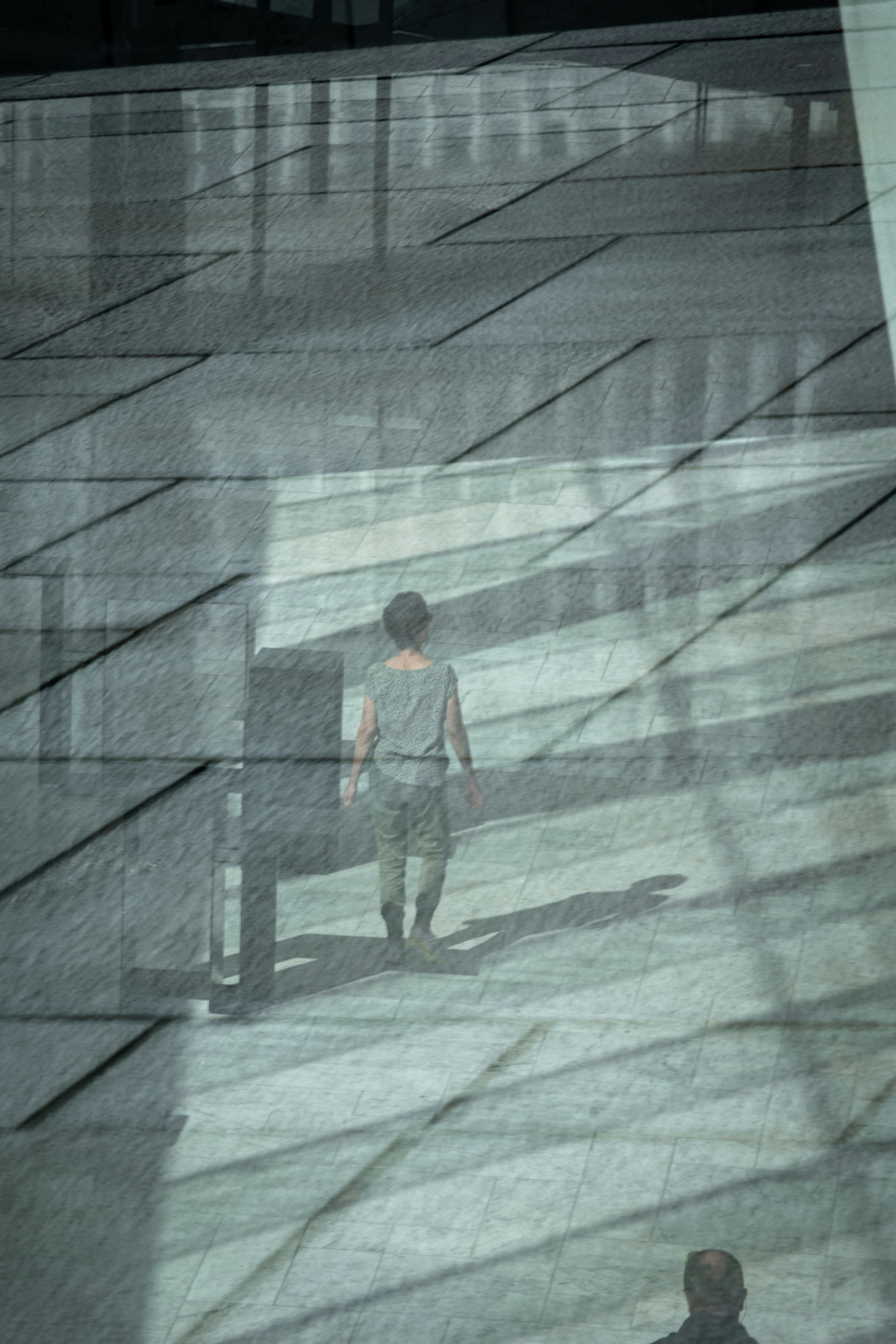 낯선 공간에서의 꿈과 그 의미: 꿈의 해석과 탐구