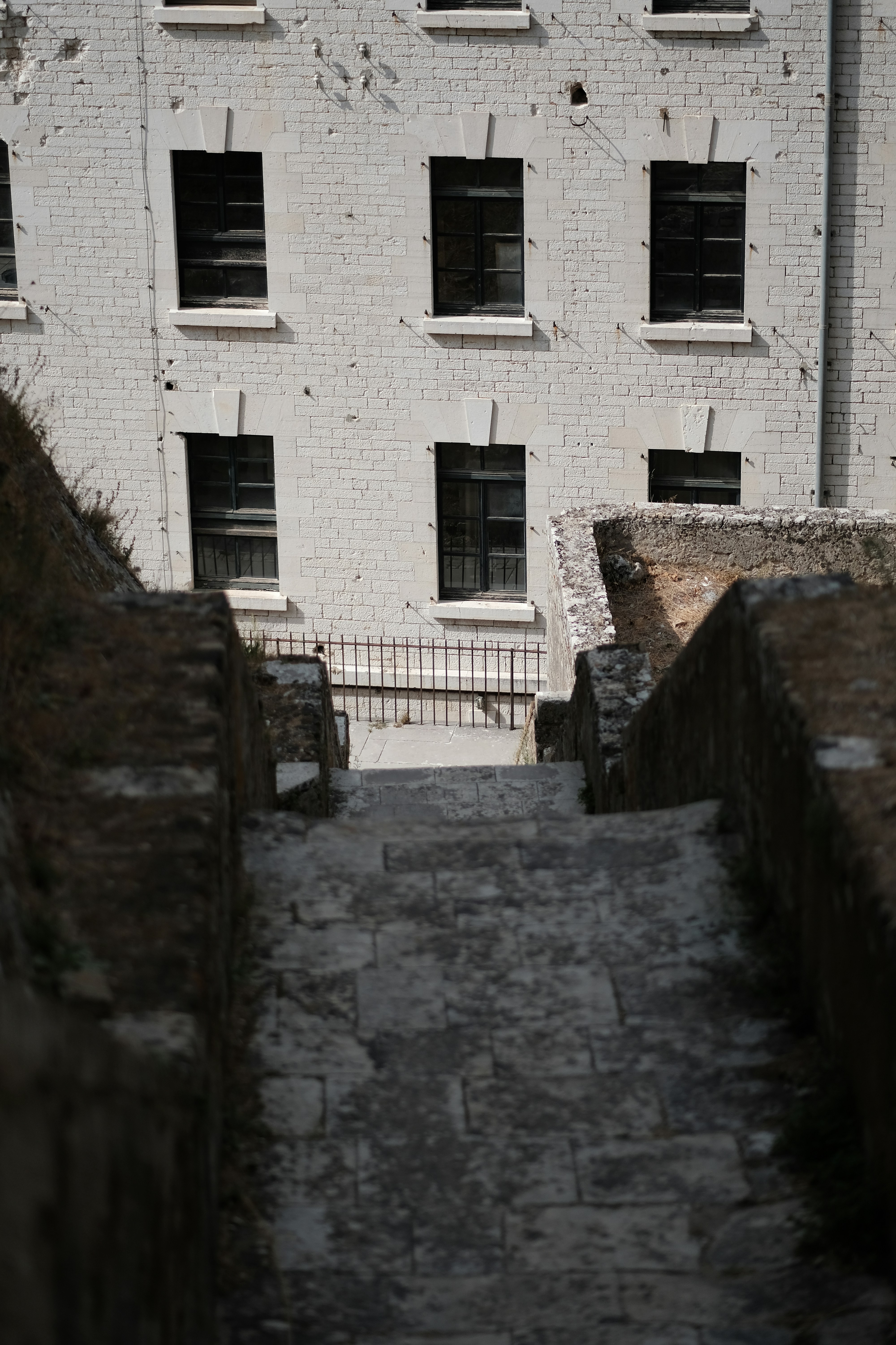 Photo by zaralazarov