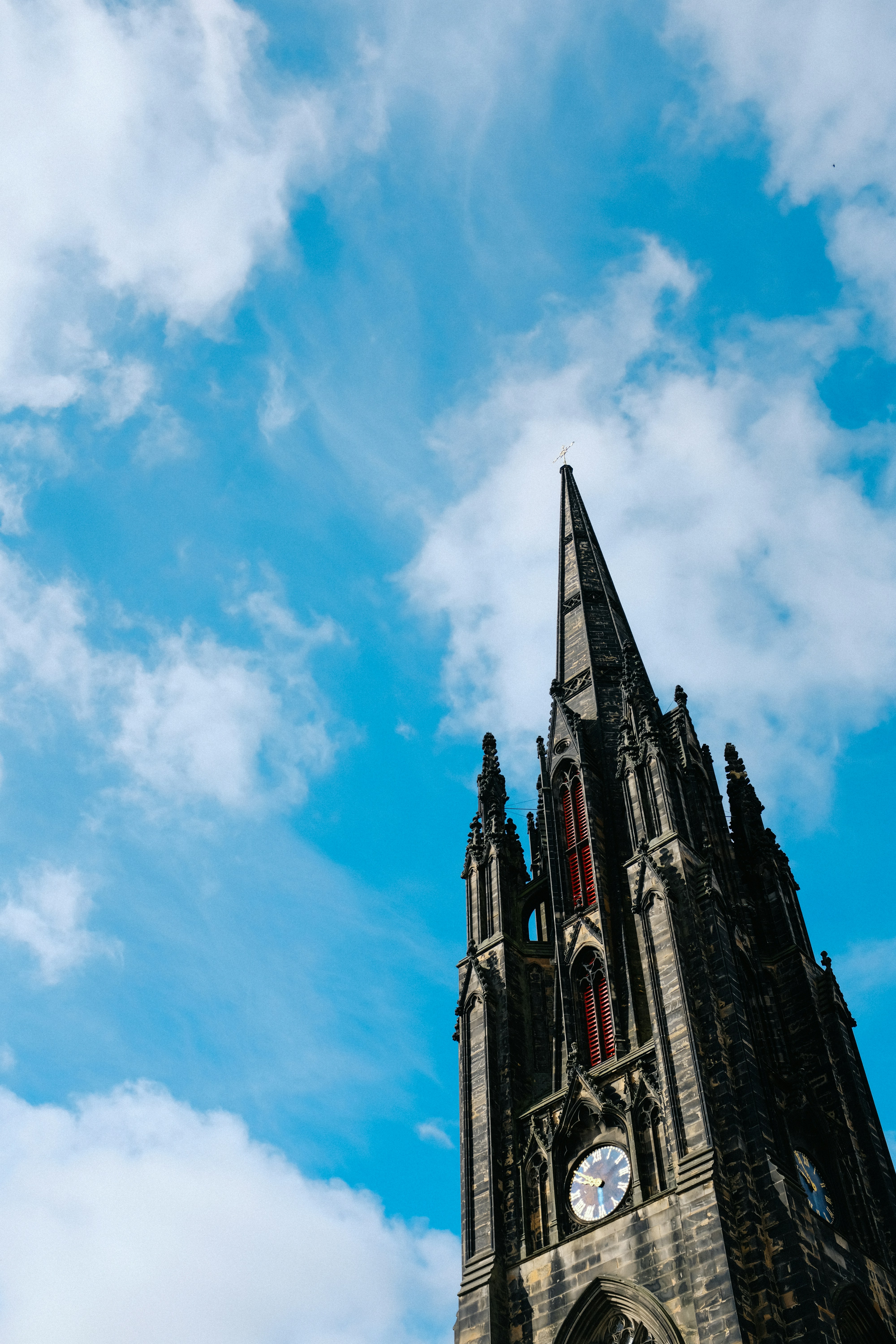 Photo by adrienolichon