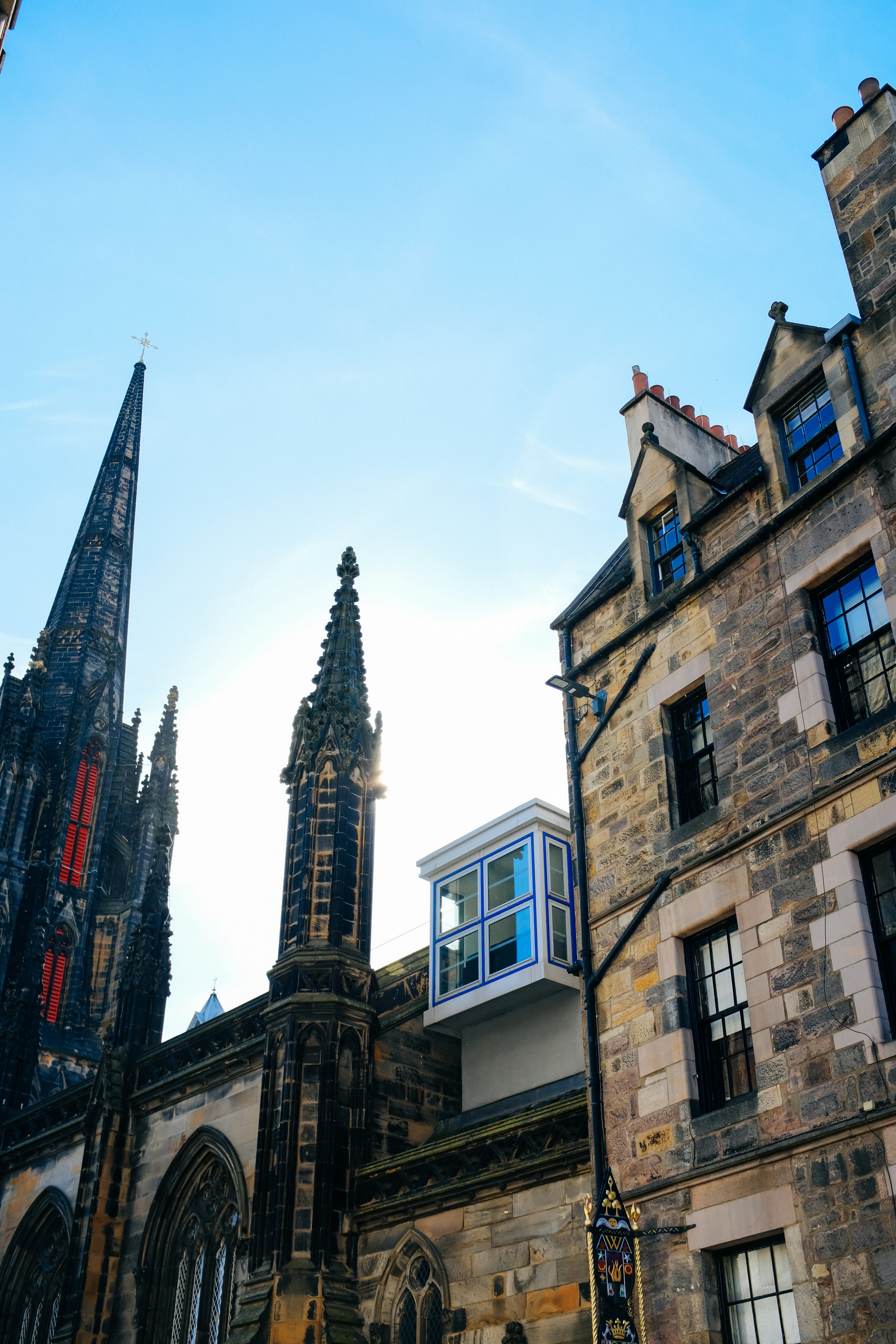 Photo by adrienolichon