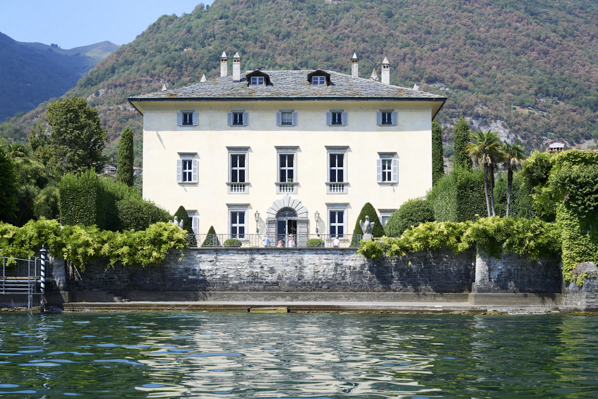 Villa Aurelia seen from the lake shore