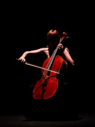 A vibrant recording session with Luna Muse and a guest cellist