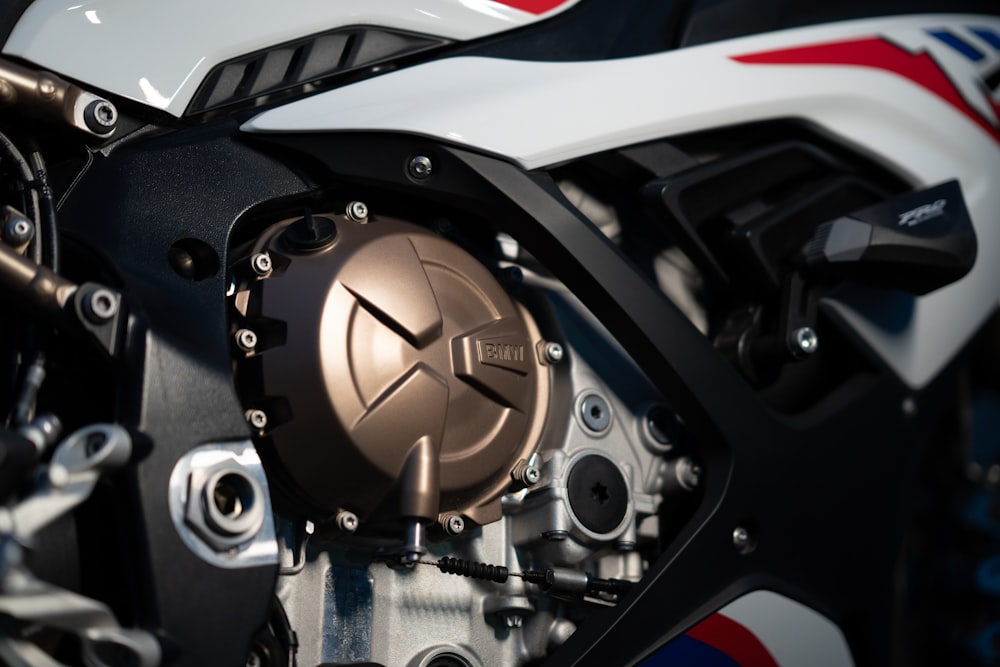 A close up of a car's steering wheel photo – Free S1000rr Image on Unsplash