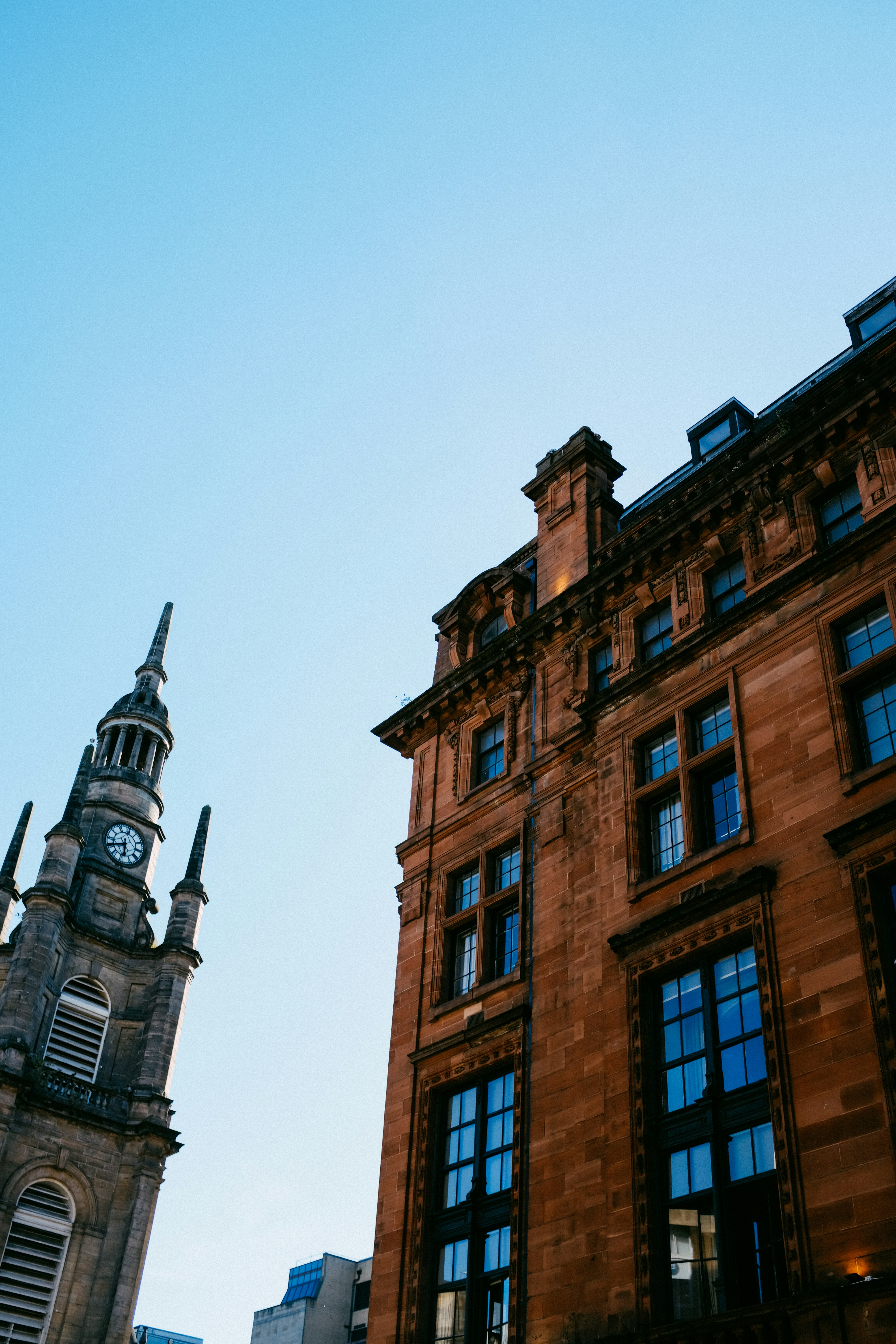 Photo by adrienolichon