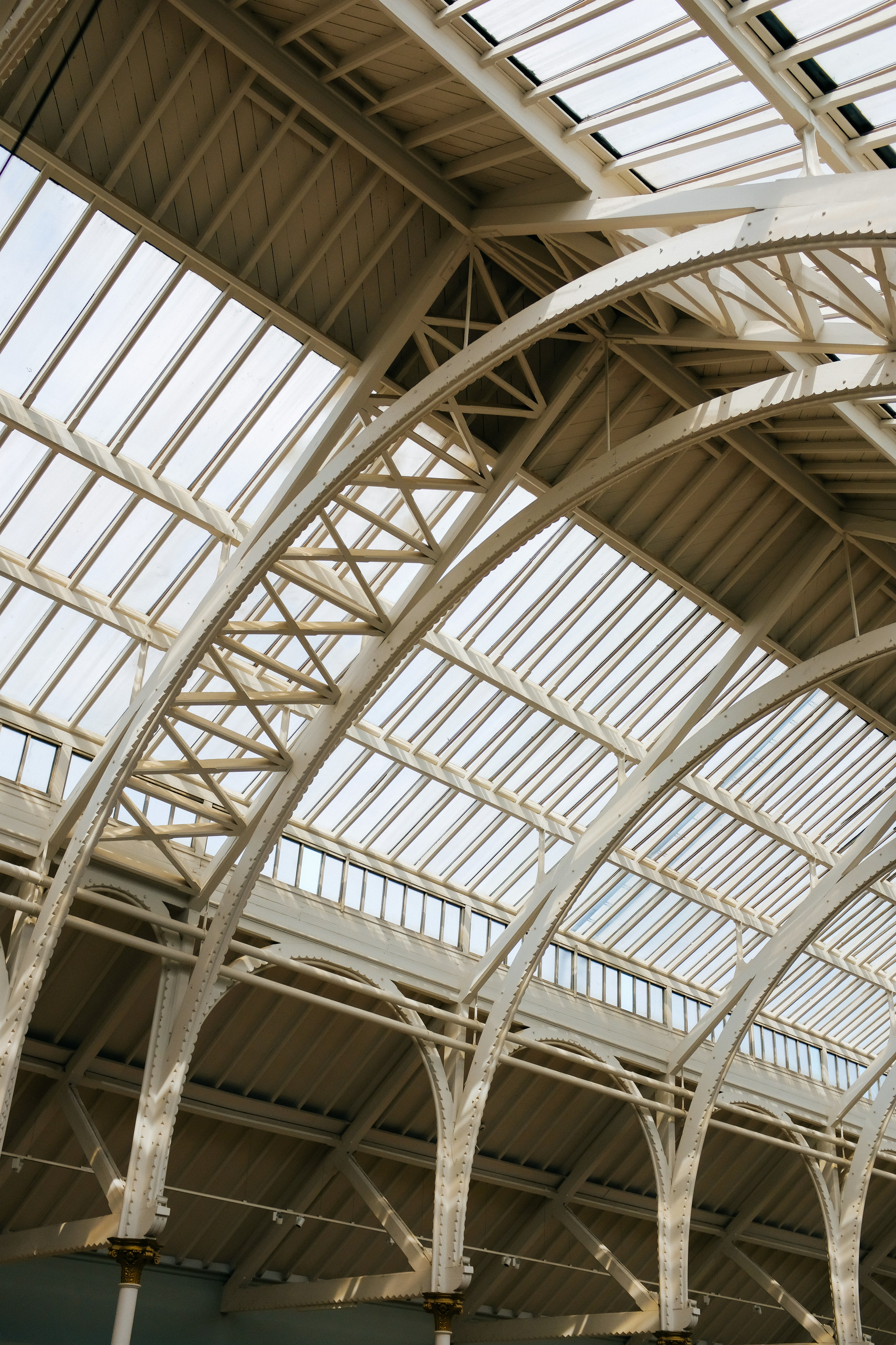 Photo by adrienolichon