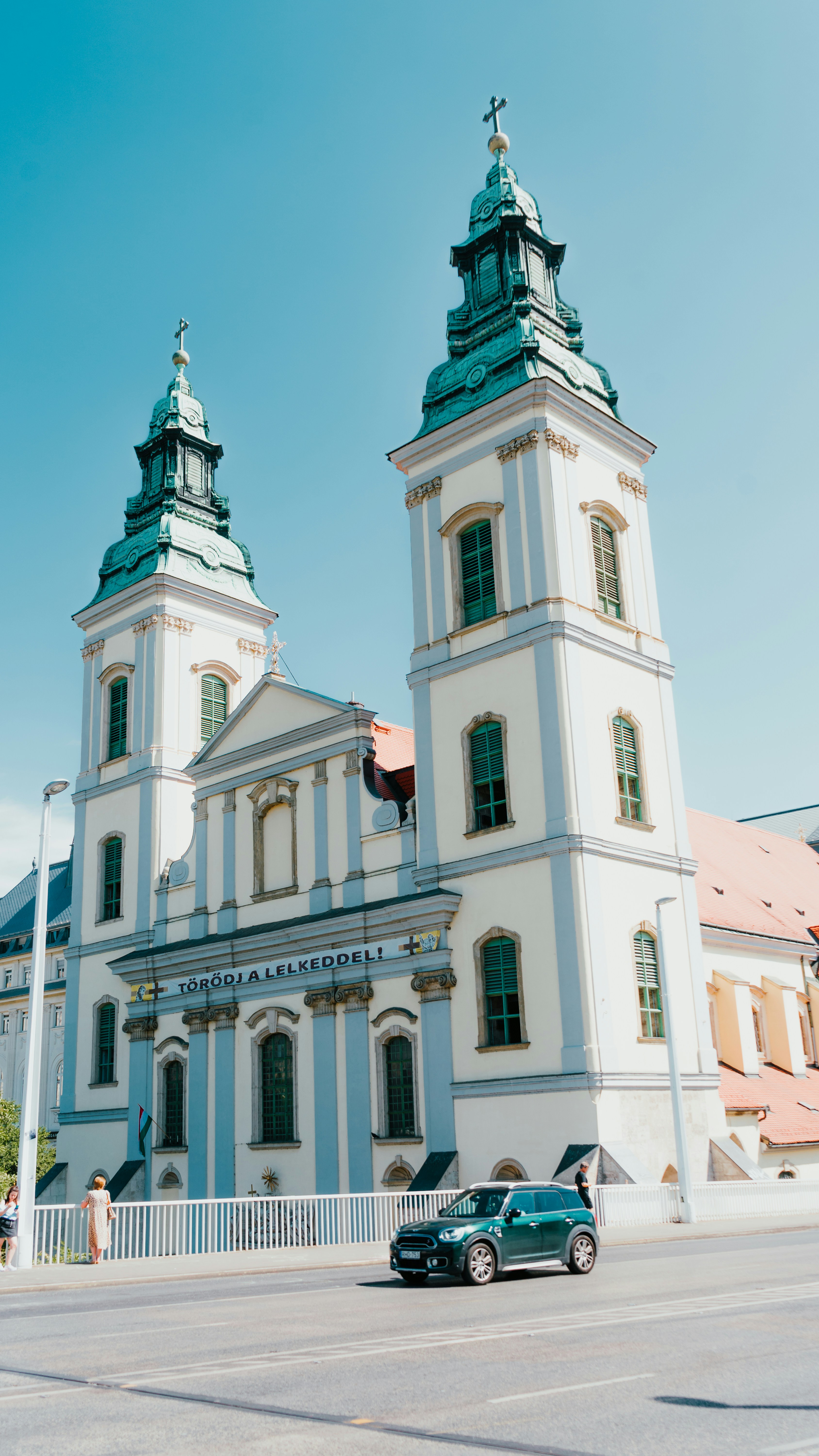 Photo by luca_herren