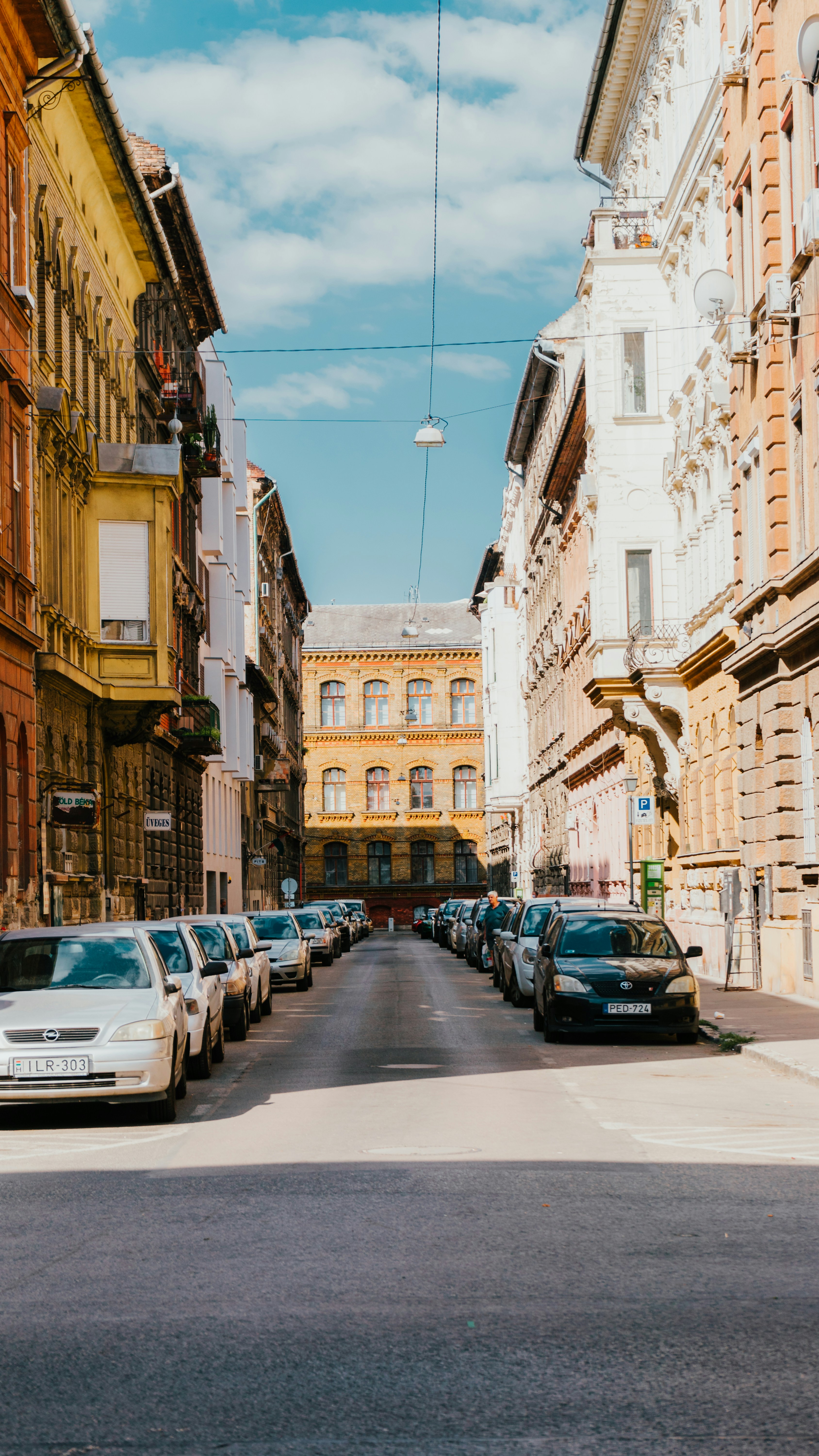 Photo by luca_herren