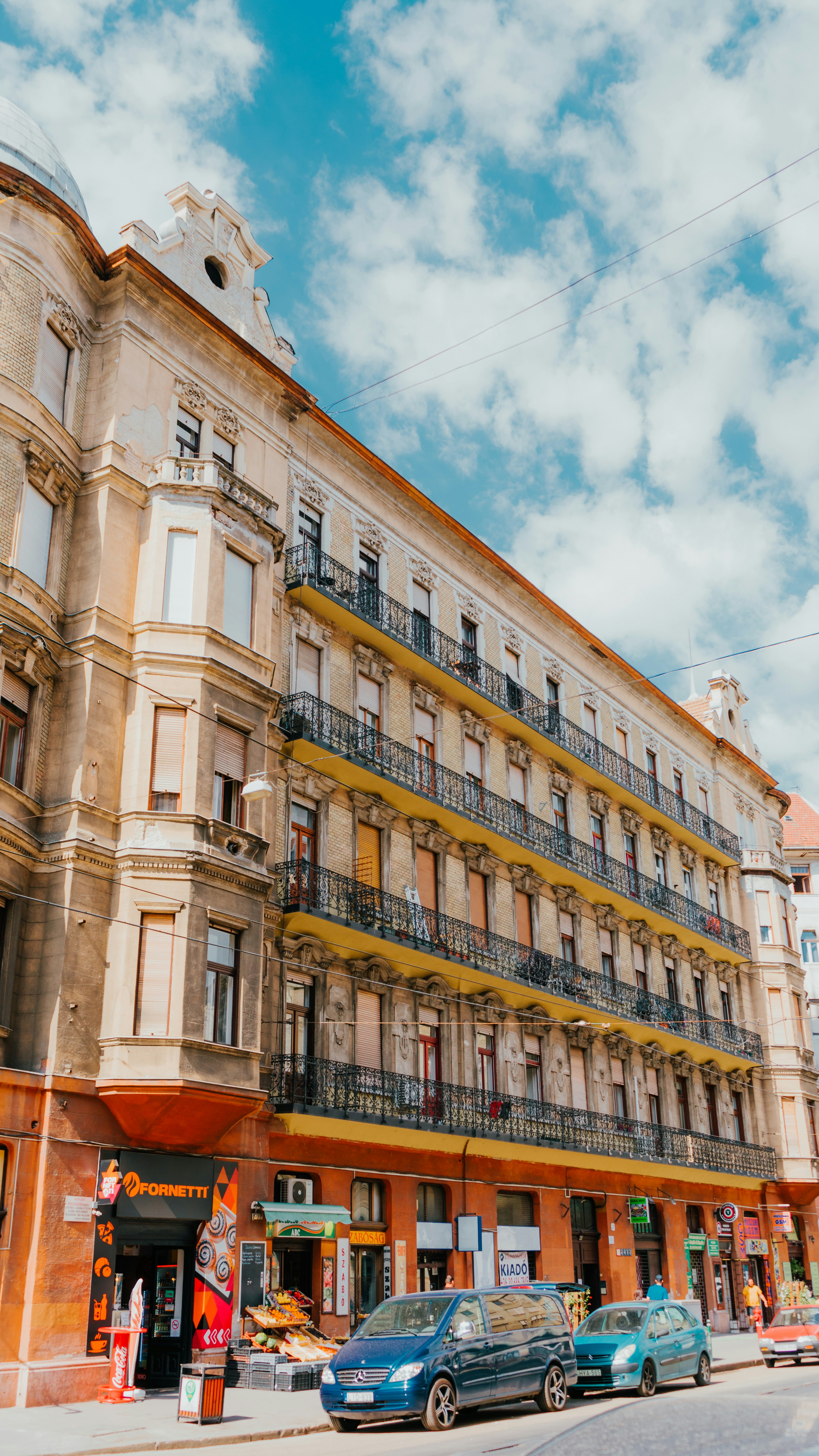 Photo by luca_herren