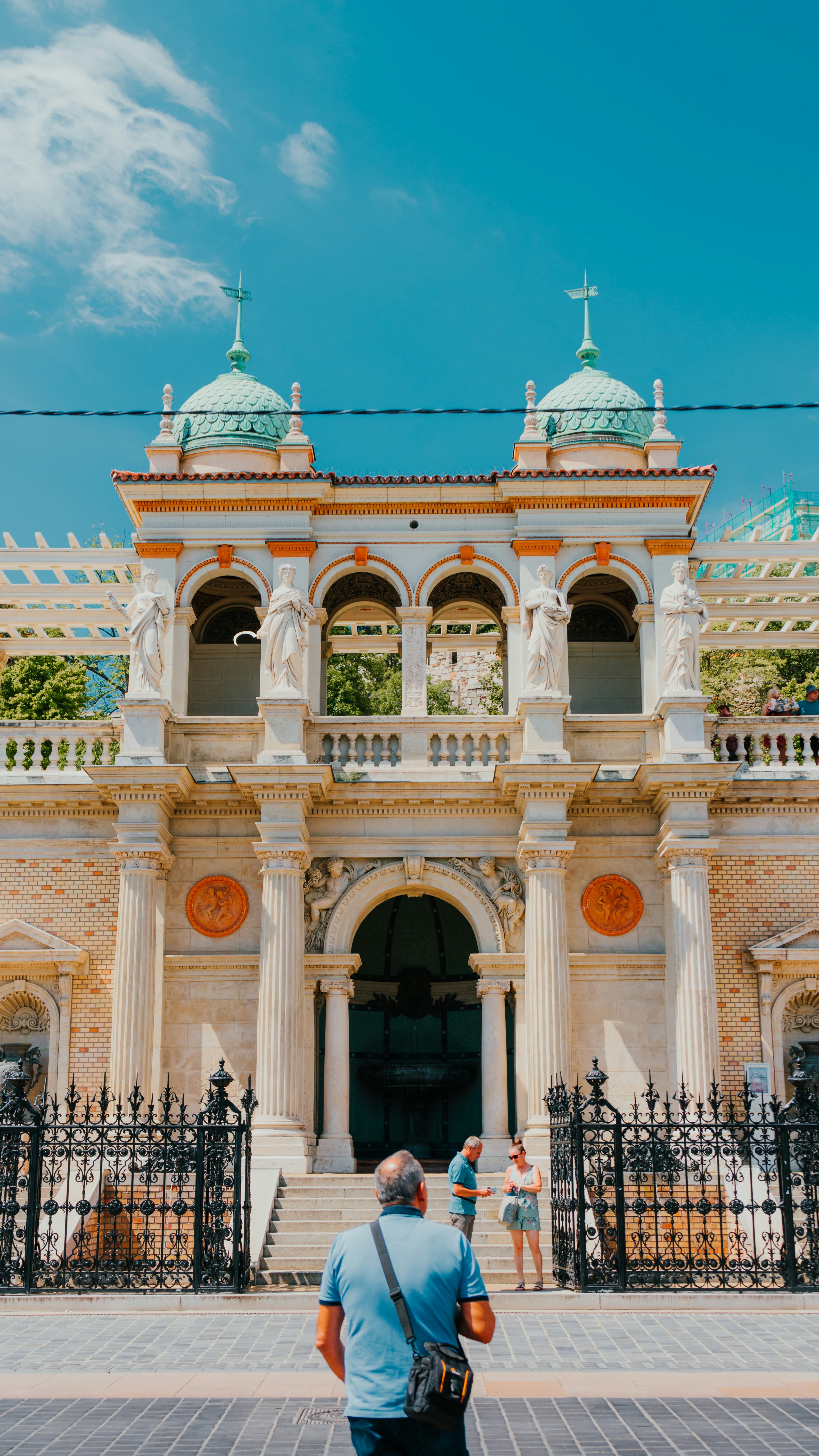 Photo by luca_herren