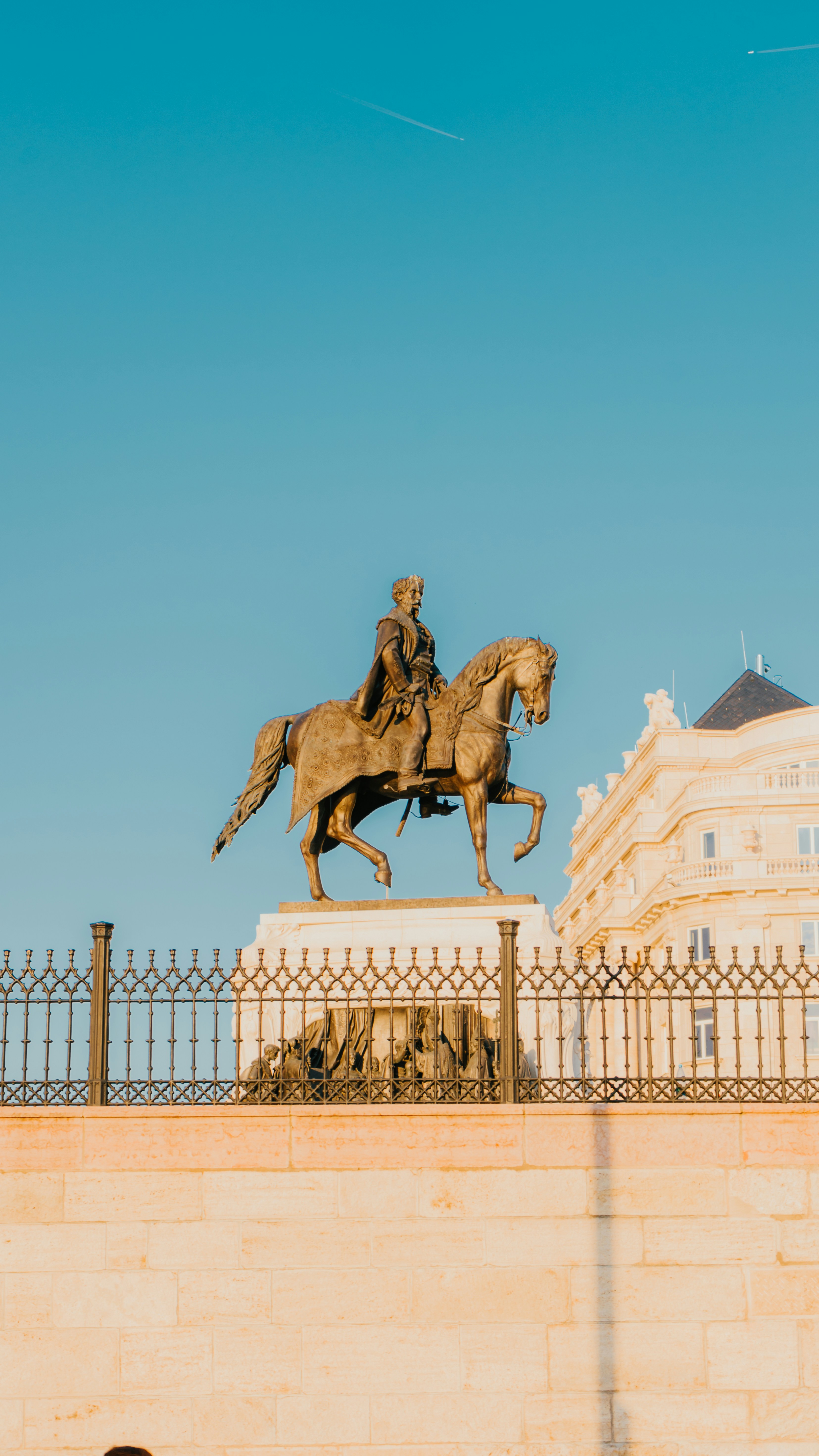 Photo by luca_herren