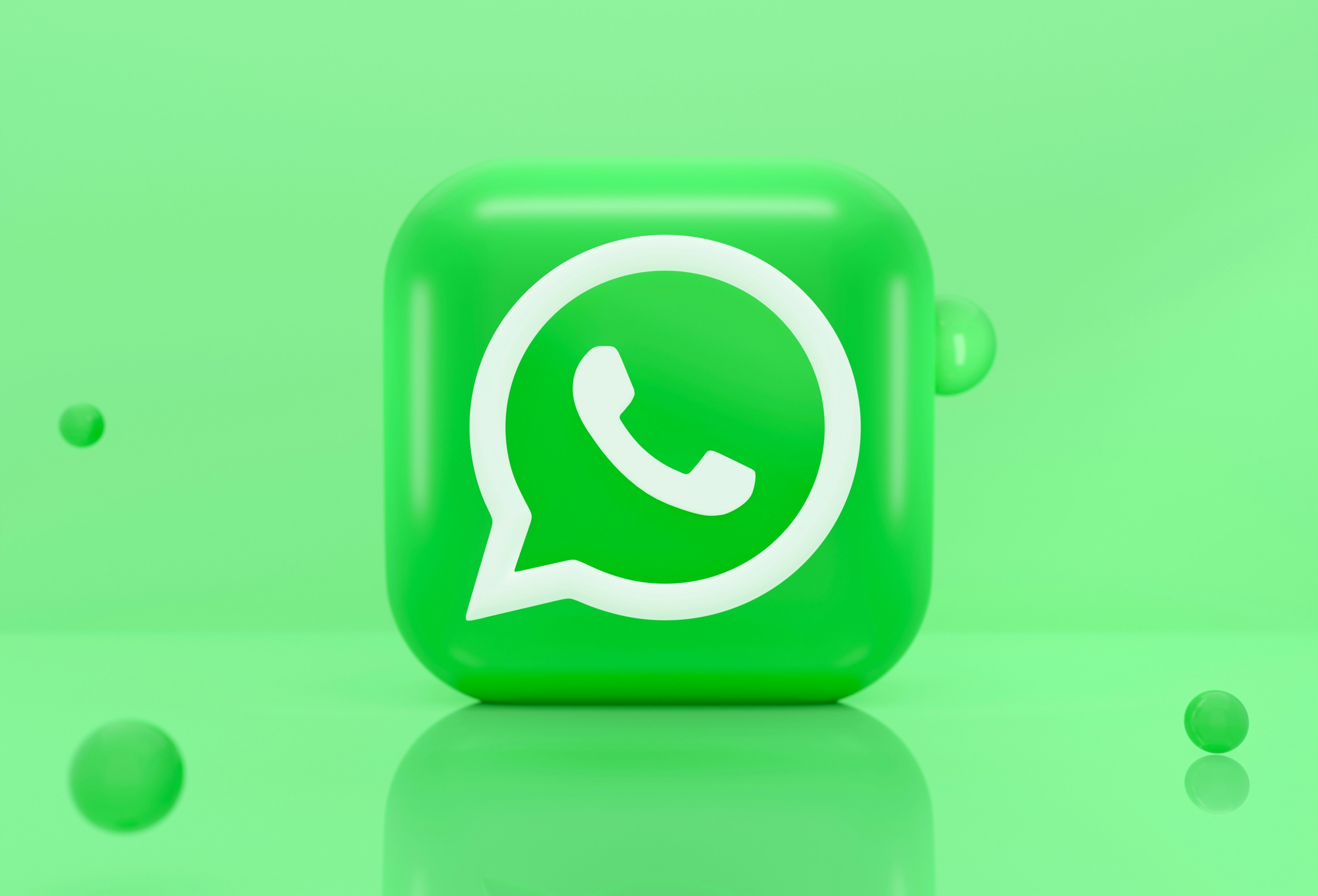 photo-1661862649743-2799867c32b0?ixid=M3wxMjA3fDB8MXxzZWFyY2h8Nnx8d2hhdHNhcHAlRTQlQjglOEIlRTglQkQlQkR8ZW58MHx8fHwxNzkwODg4OTA1fDA\u0026ixlib=rb-4.1.0