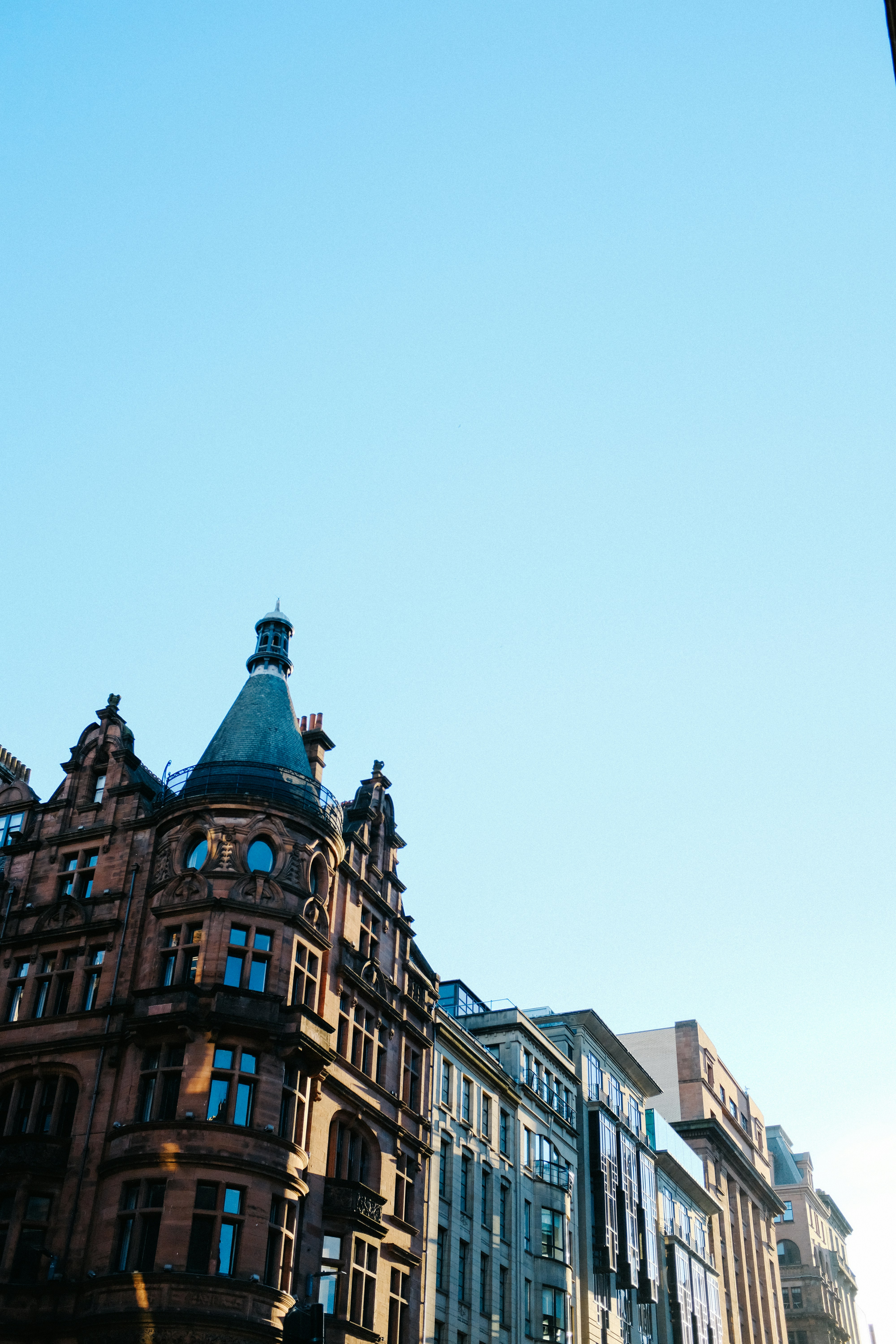 Photo by adrienolichon