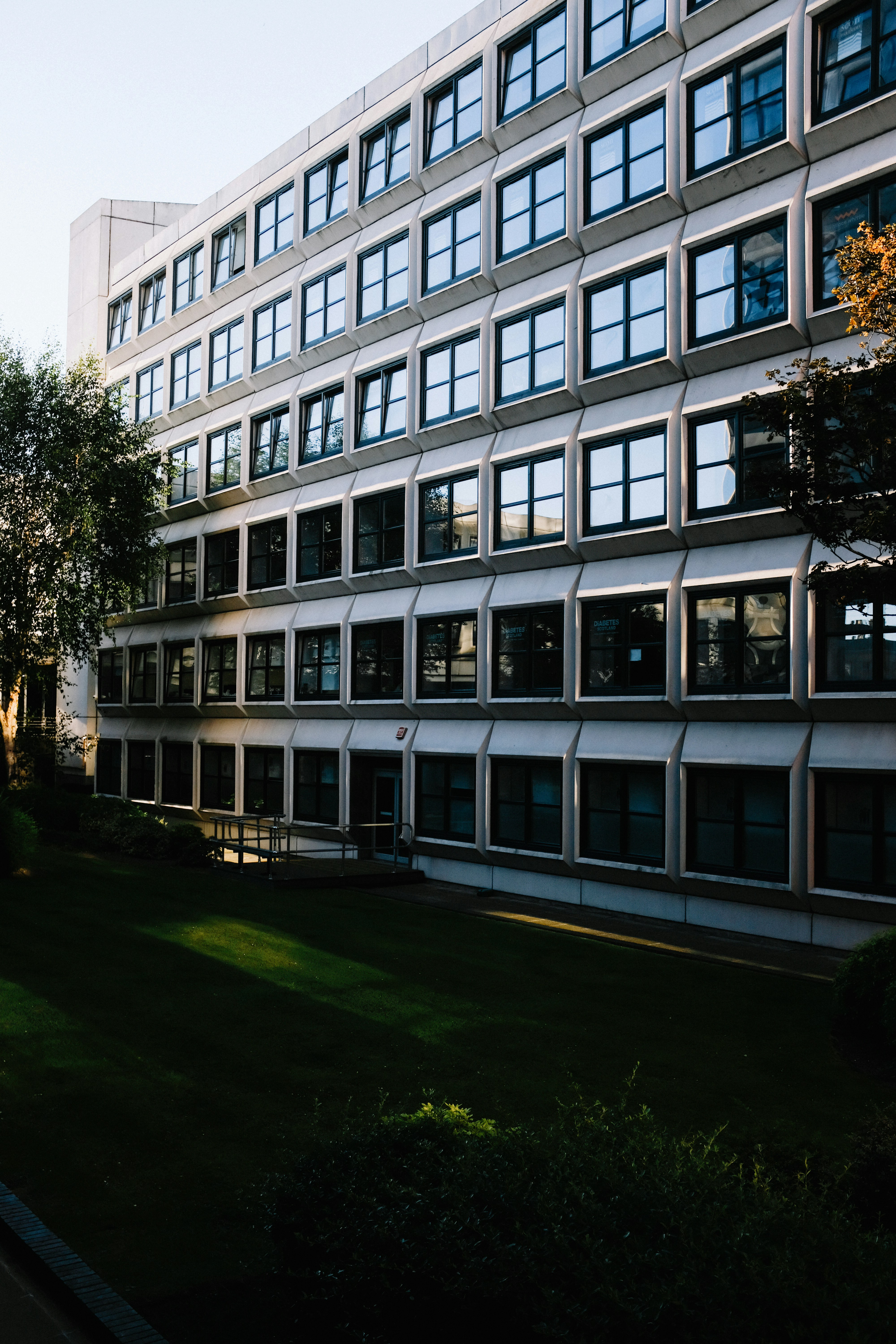 Photo by adrienolichon