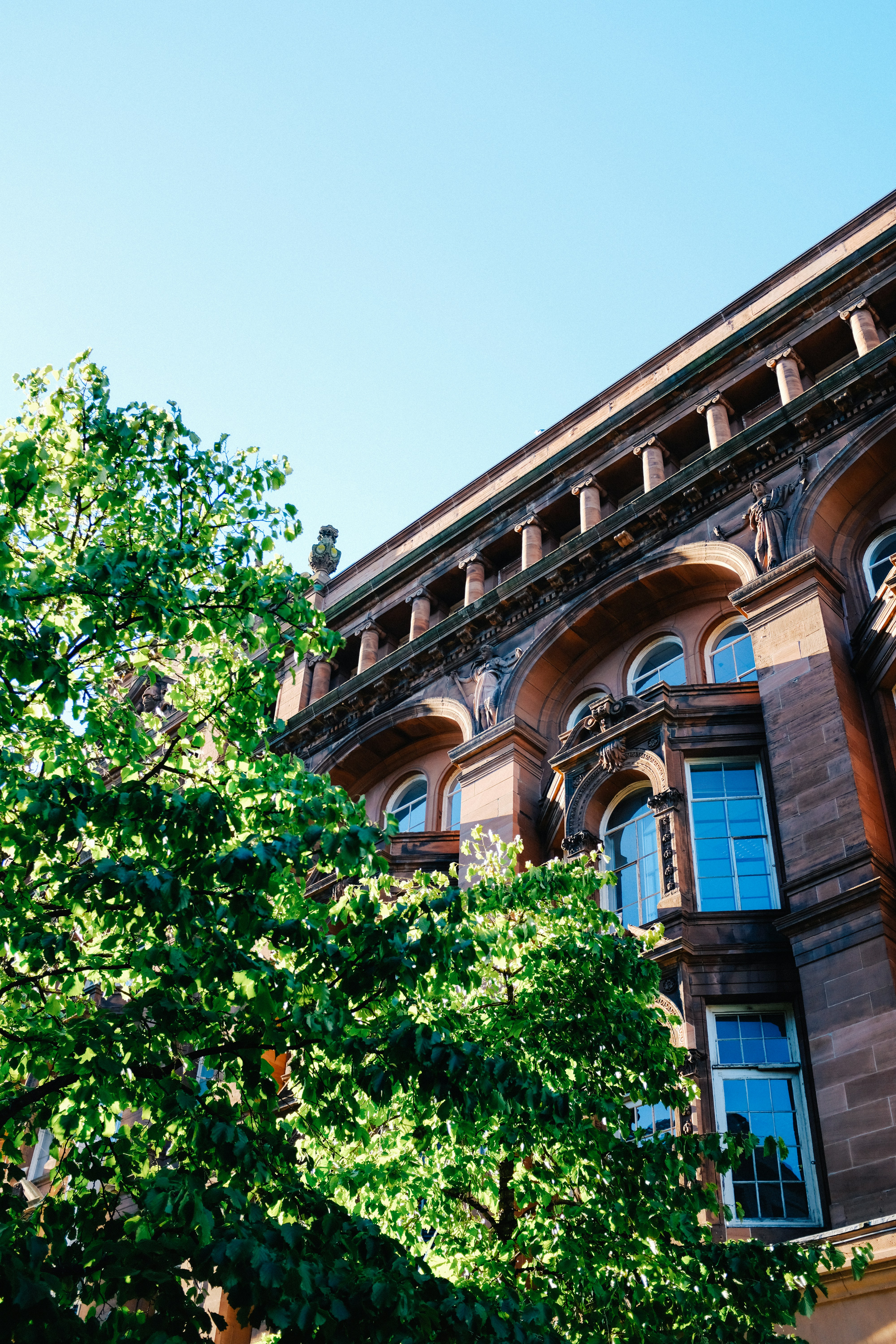 Photo by adrienolichon