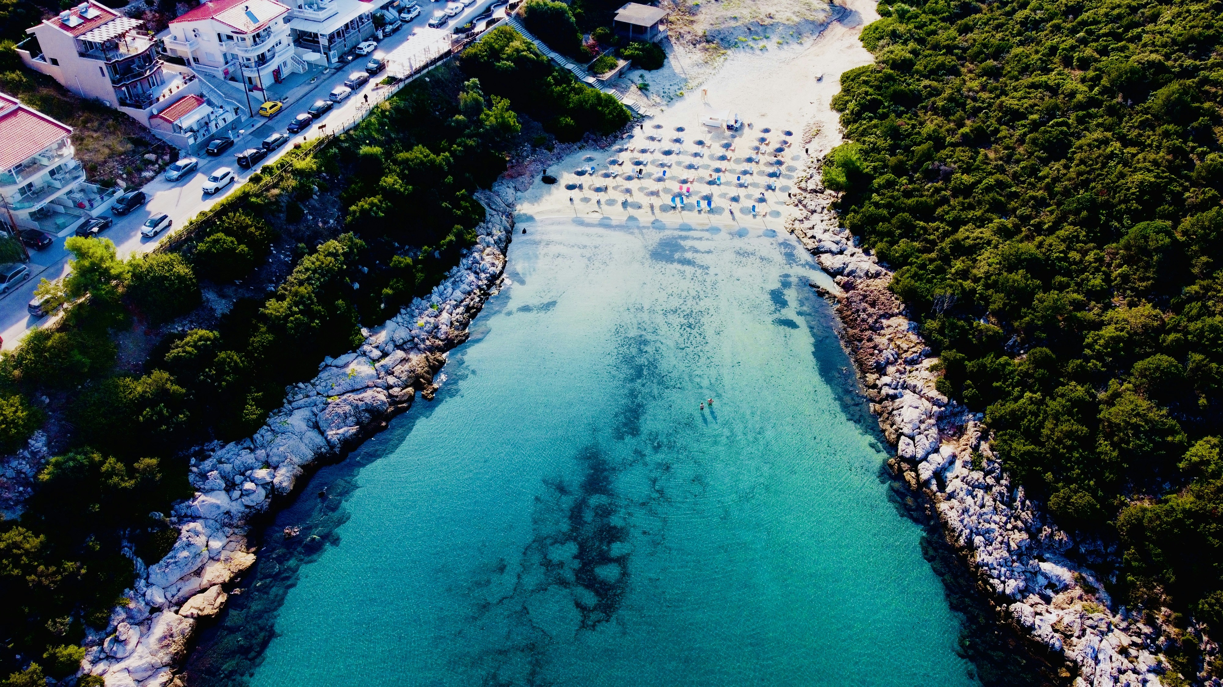 Photo by eliastsapaliaris