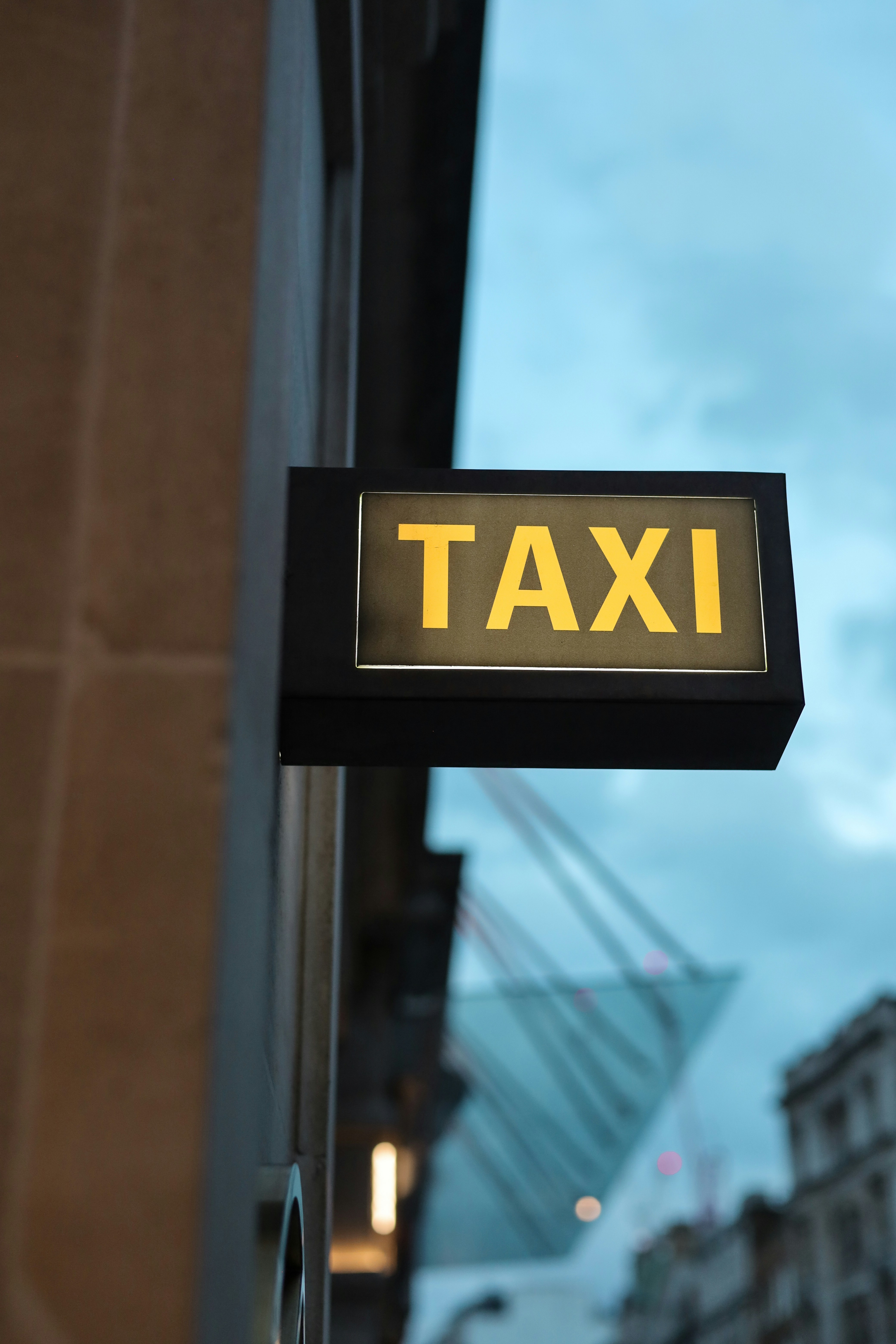 Benefits of using one way taxi services