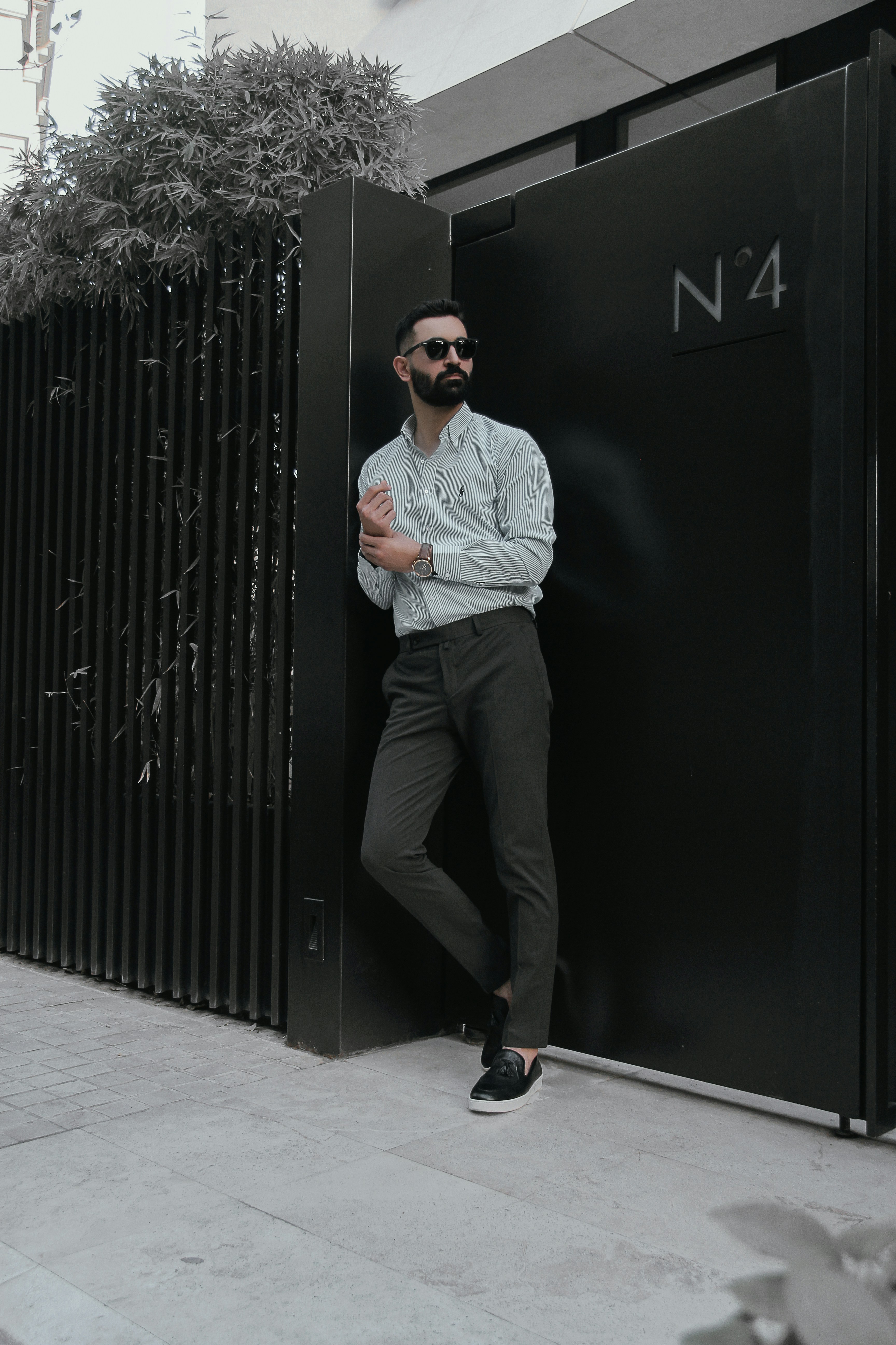 black and white bed linen