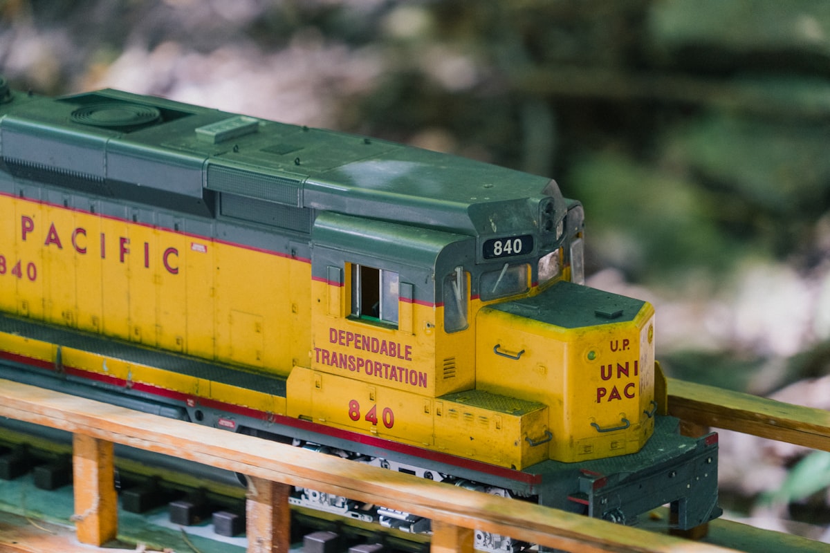 A model train running smoothly on clean tracks